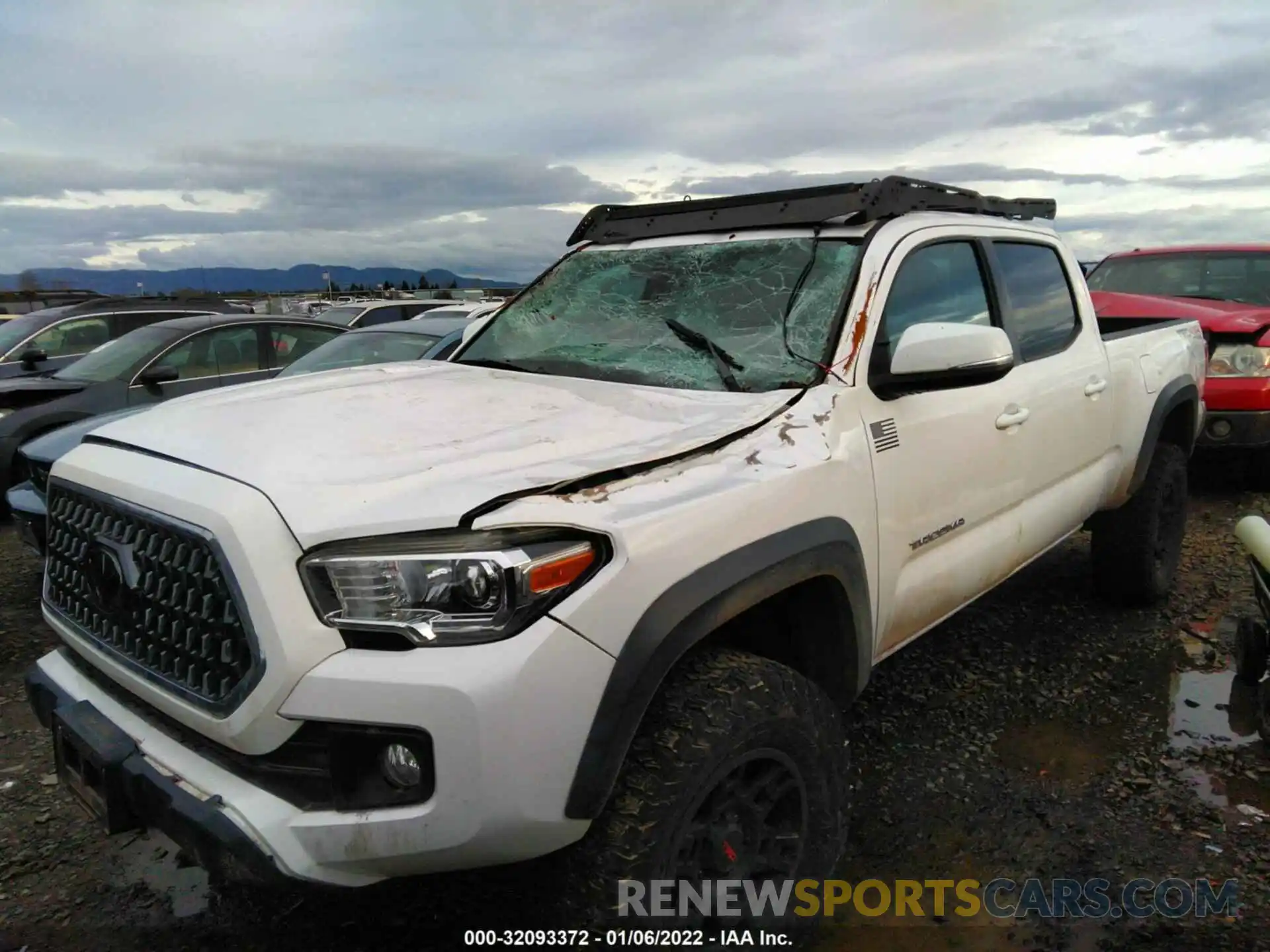 2 Photograph of a damaged car 3TMDZ5BN9KM079147 TOYOTA TACOMA 4WD 2019