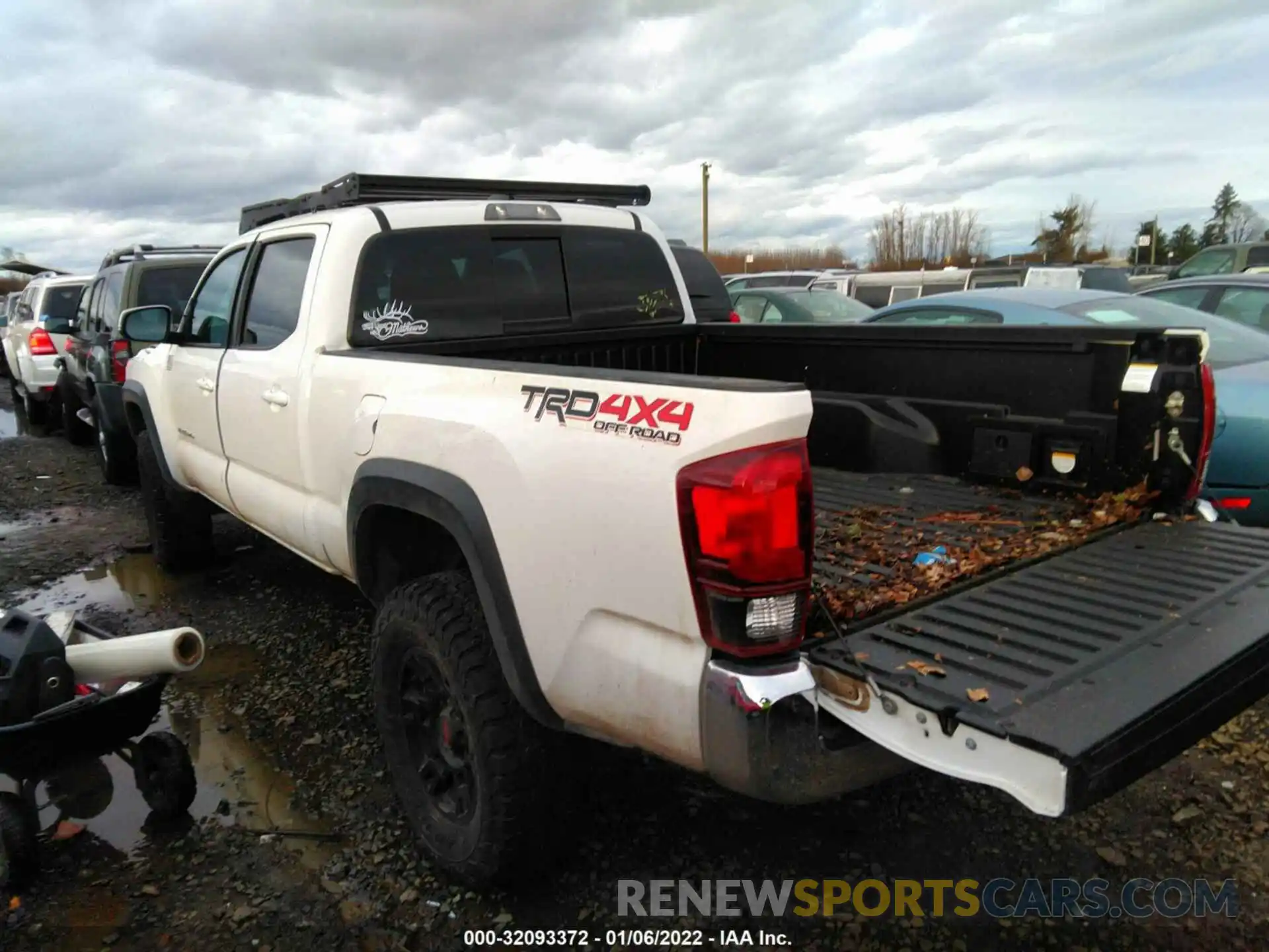 3 Photograph of a damaged car 3TMDZ5BN9KM079147 TOYOTA TACOMA 4WD 2019