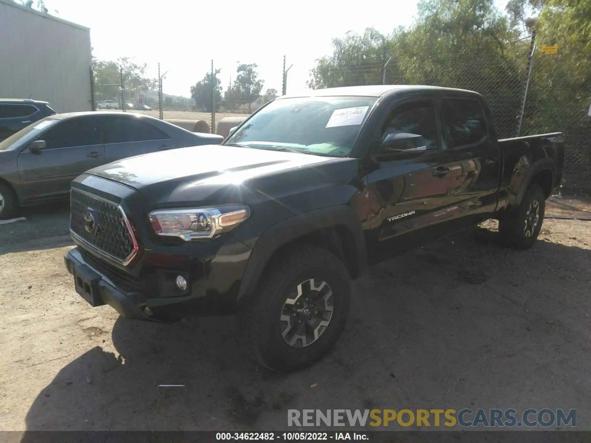 2 Photograph of a damaged car 3TMDZ5BNXKM058422 TOYOTA TACOMA 4WD 2019