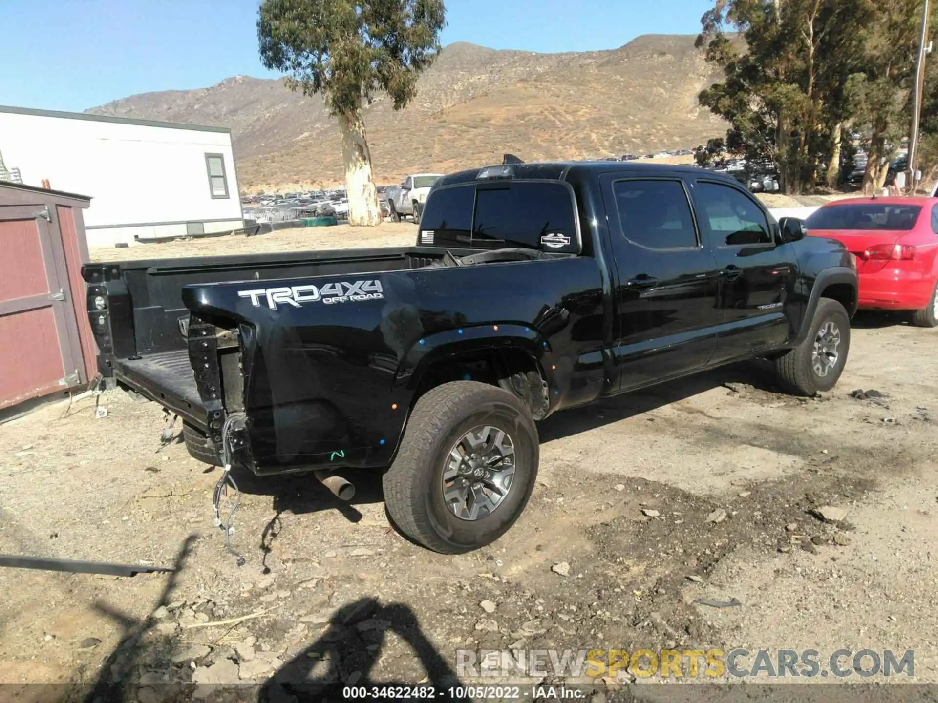 4 Photograph of a damaged car 3TMDZ5BNXKM058422 TOYOTA TACOMA 4WD 2019