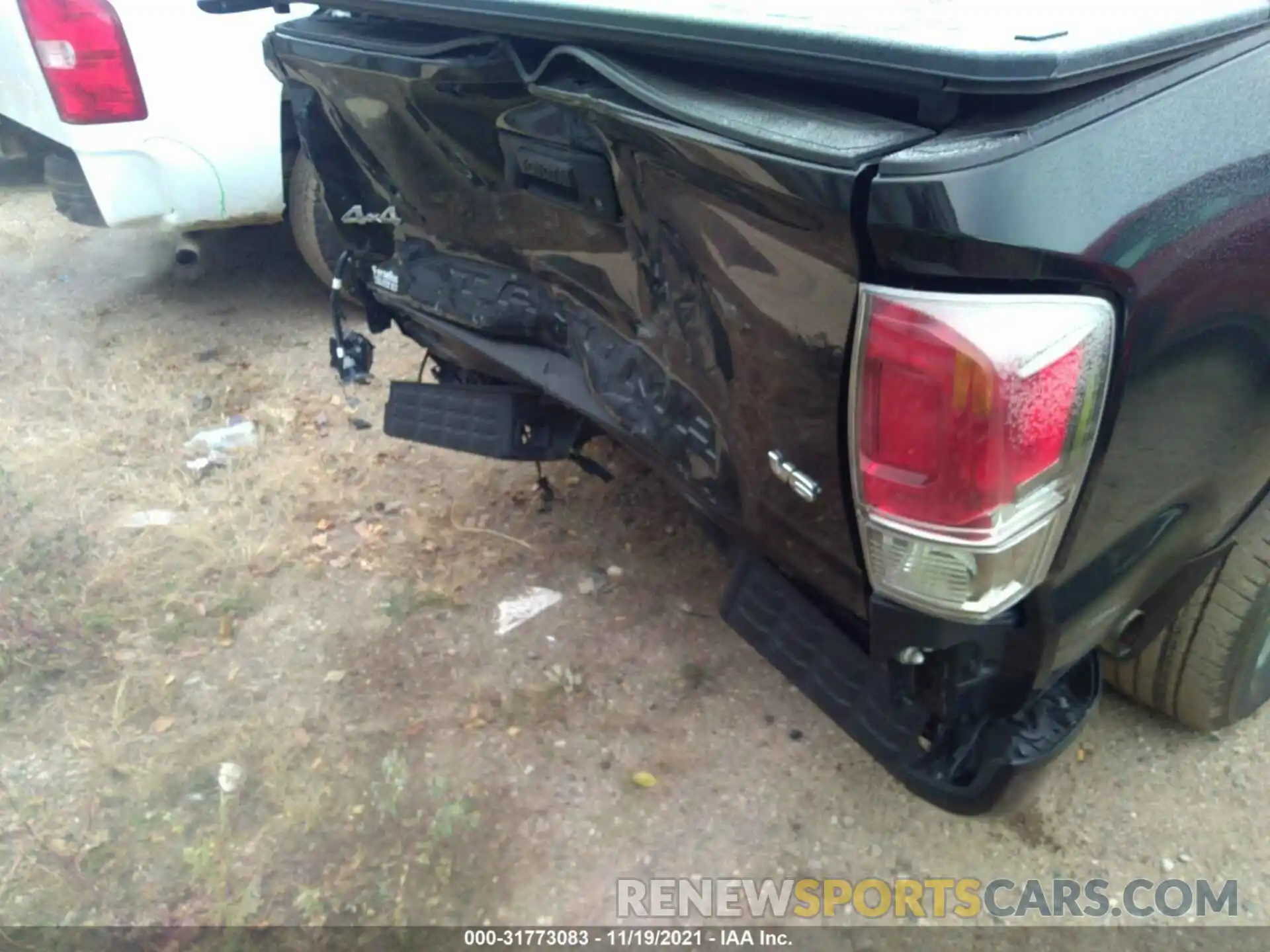 6 Photograph of a damaged car 3TMGZ5AN0KM270177 TOYOTA TACOMA 4WD 2019