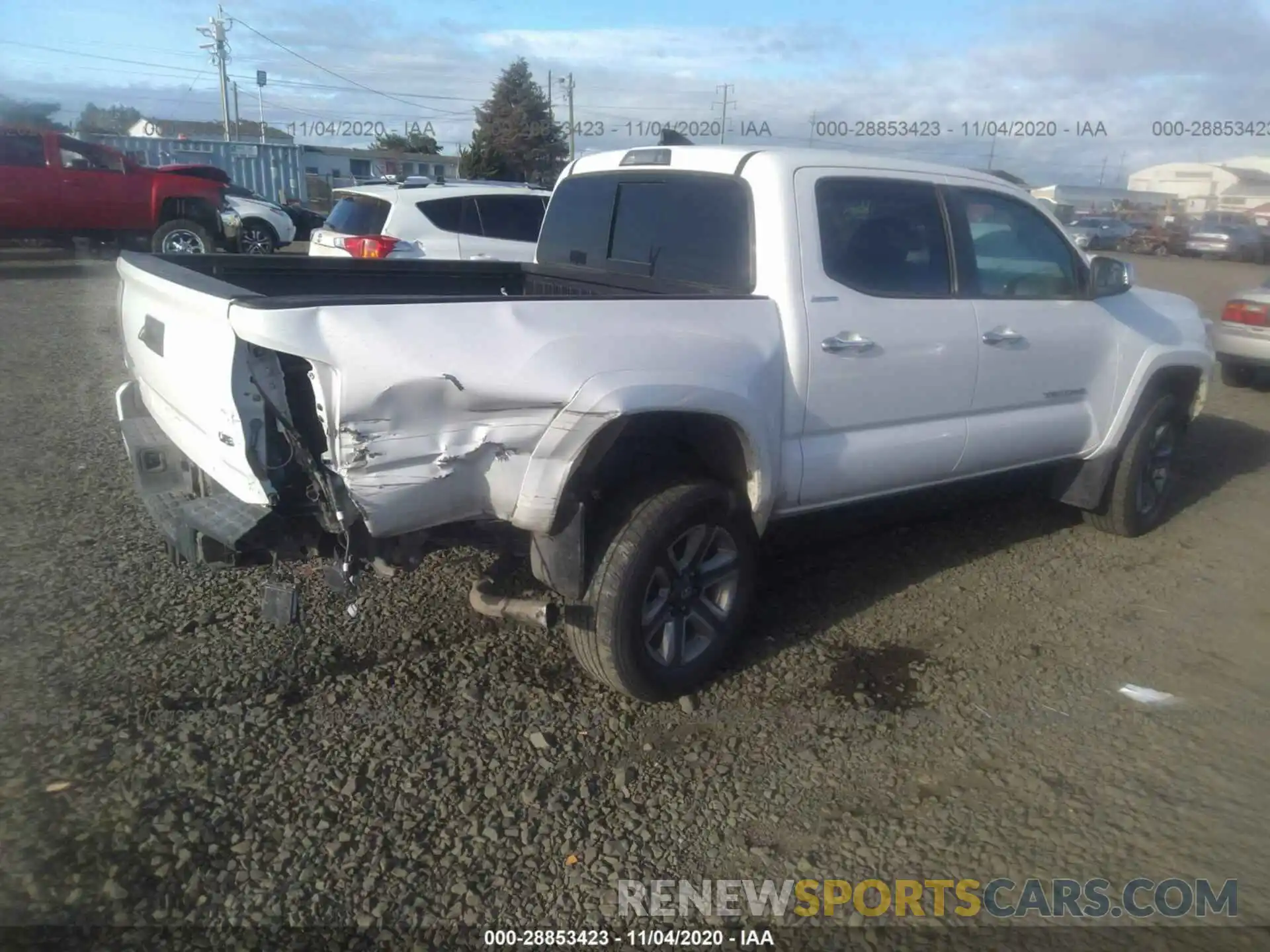 4 Photograph of a damaged car 3TMGZ5AN4KM270537 TOYOTA TACOMA 4WD 2019