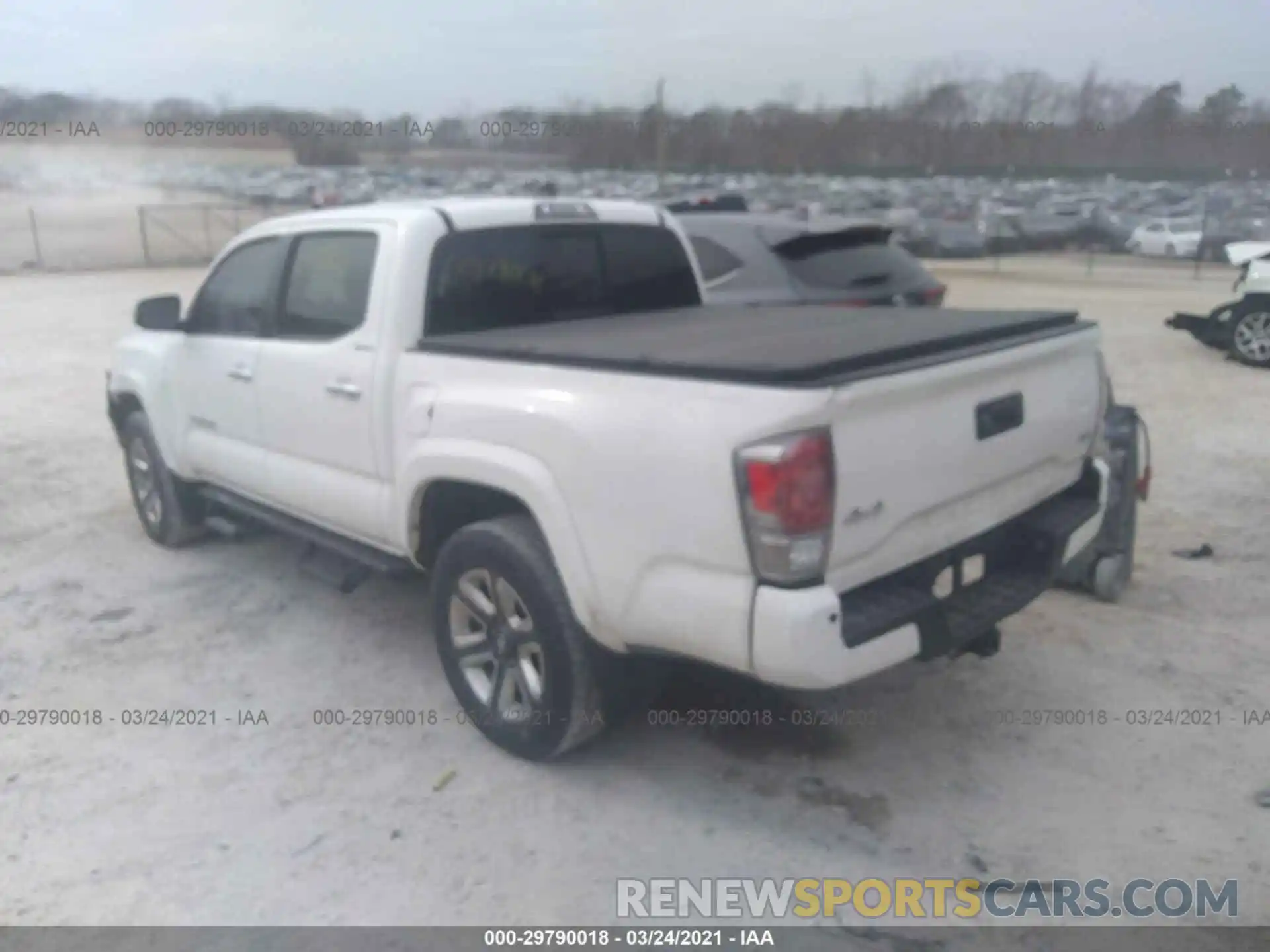 3 Фотография поврежденного автомобиля 3TMGZ5AN7KM190245 TOYOTA TACOMA 4WD 2019