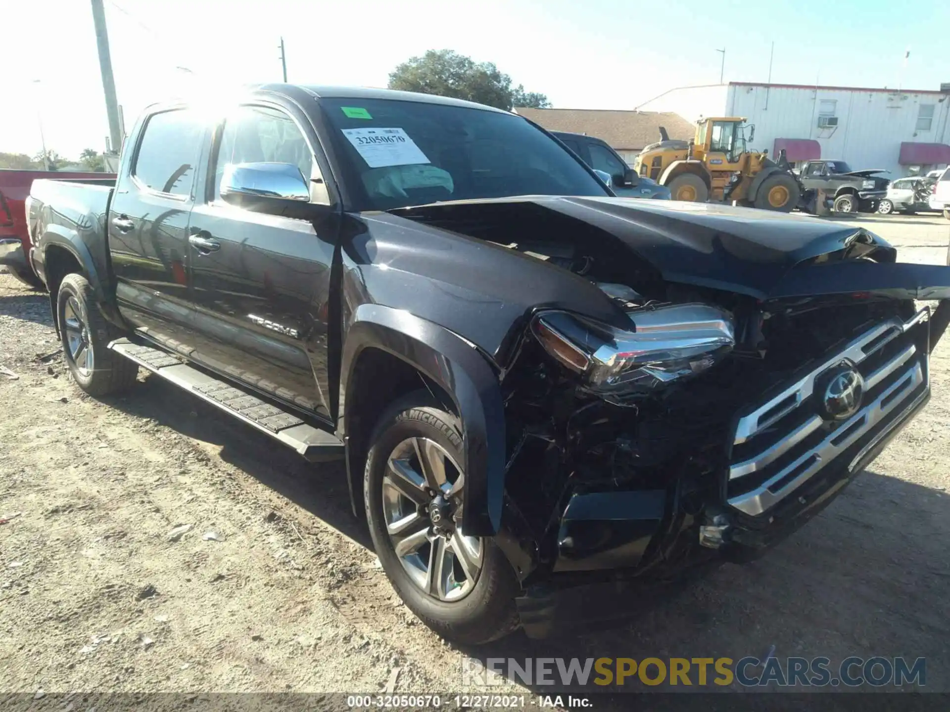 1 Photograph of a damaged car 3TMGZ5ANXKM239437 TOYOTA TACOMA 4WD 2019