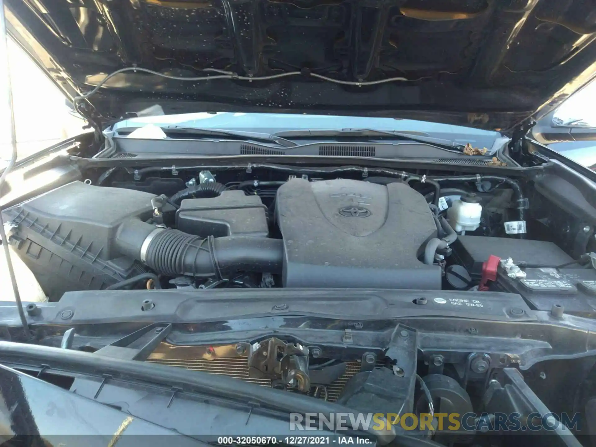 10 Photograph of a damaged car 3TMGZ5ANXKM239437 TOYOTA TACOMA 4WD 2019