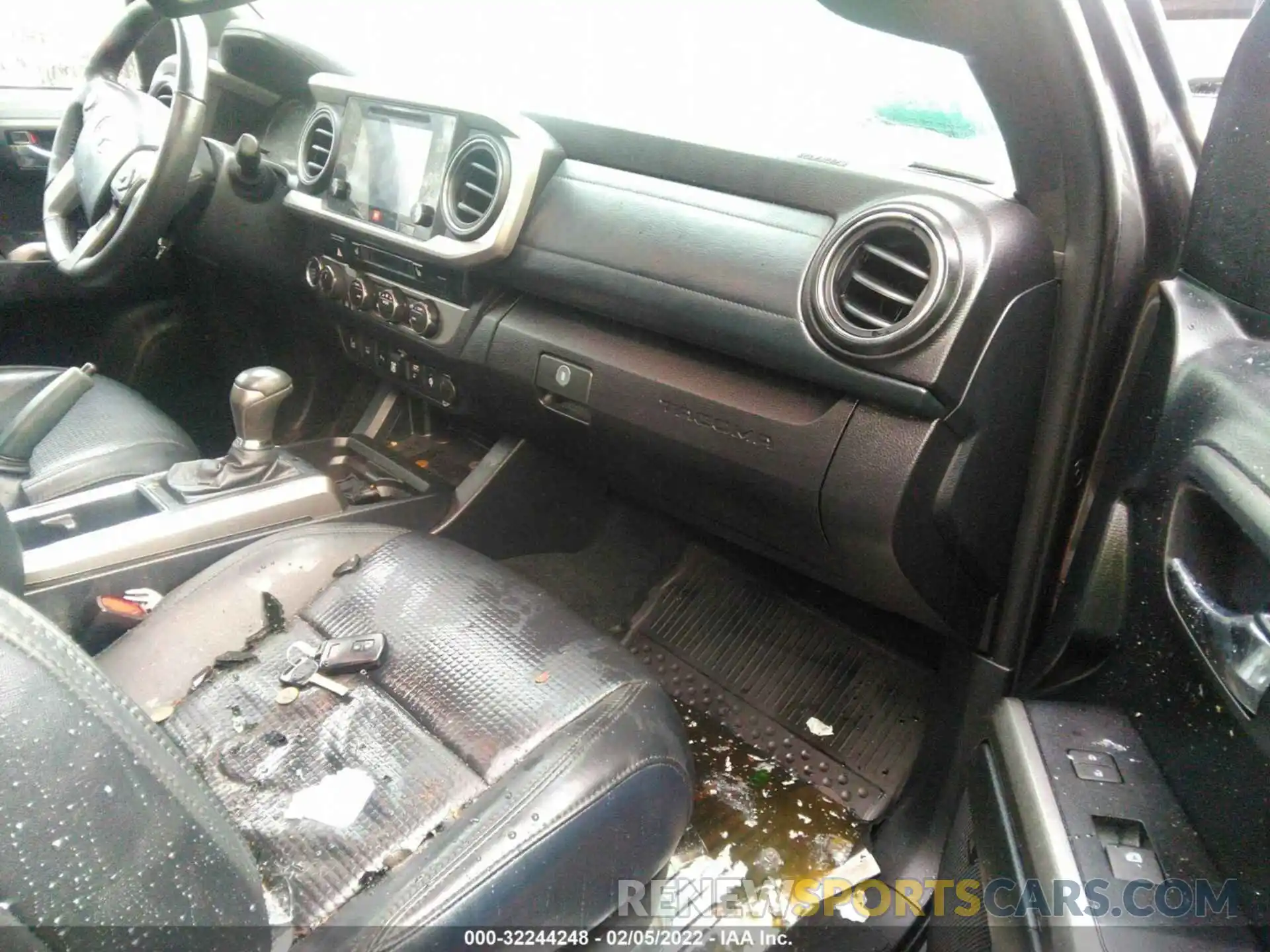 5 Photograph of a damaged car 3TMGZ5ANXKM271286 TOYOTA TACOMA 4WD 2019