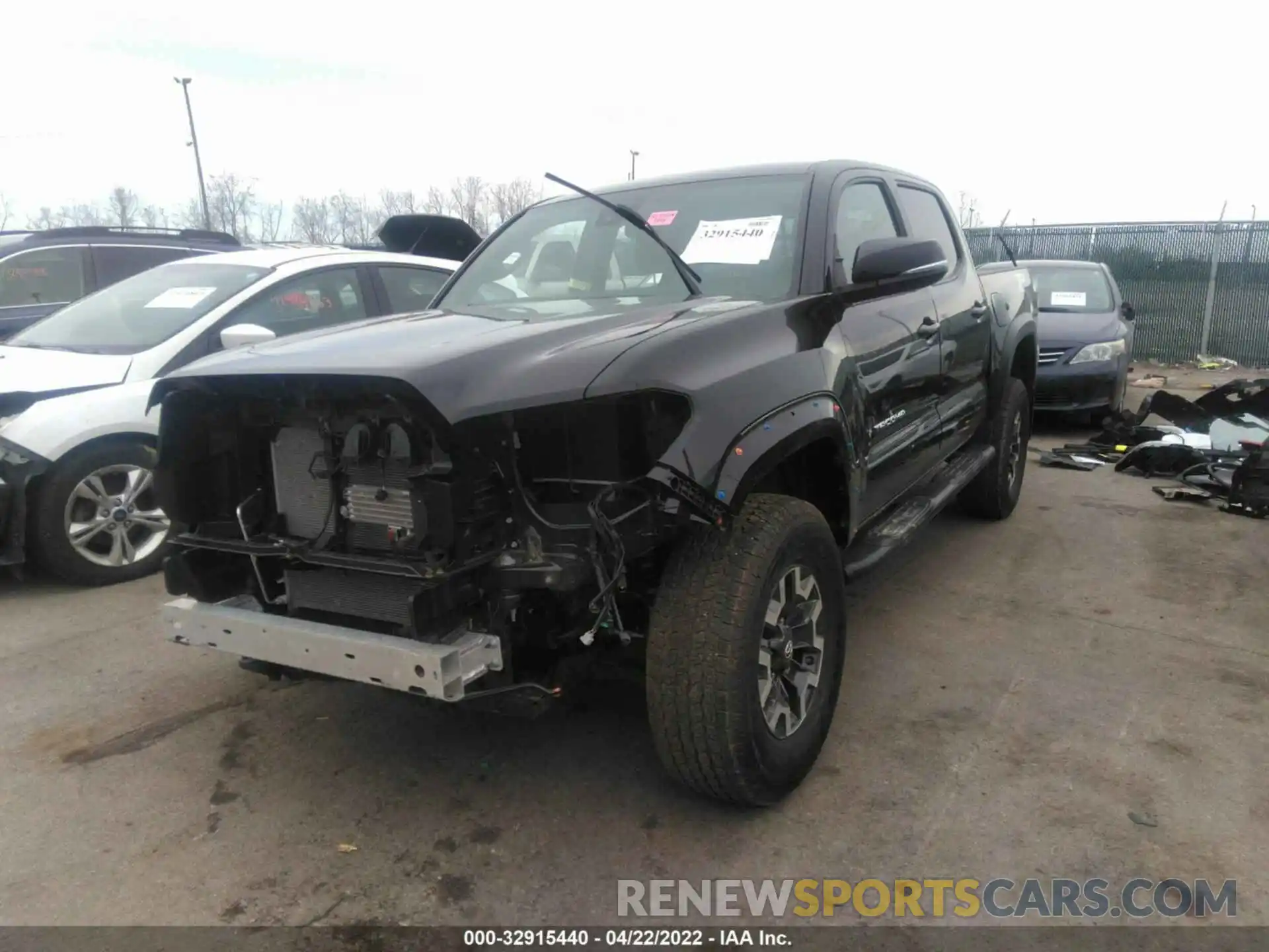 2 Photograph of a damaged car 3tmcz5an5km258699 TOYOTA TACOMA 4WD 2019