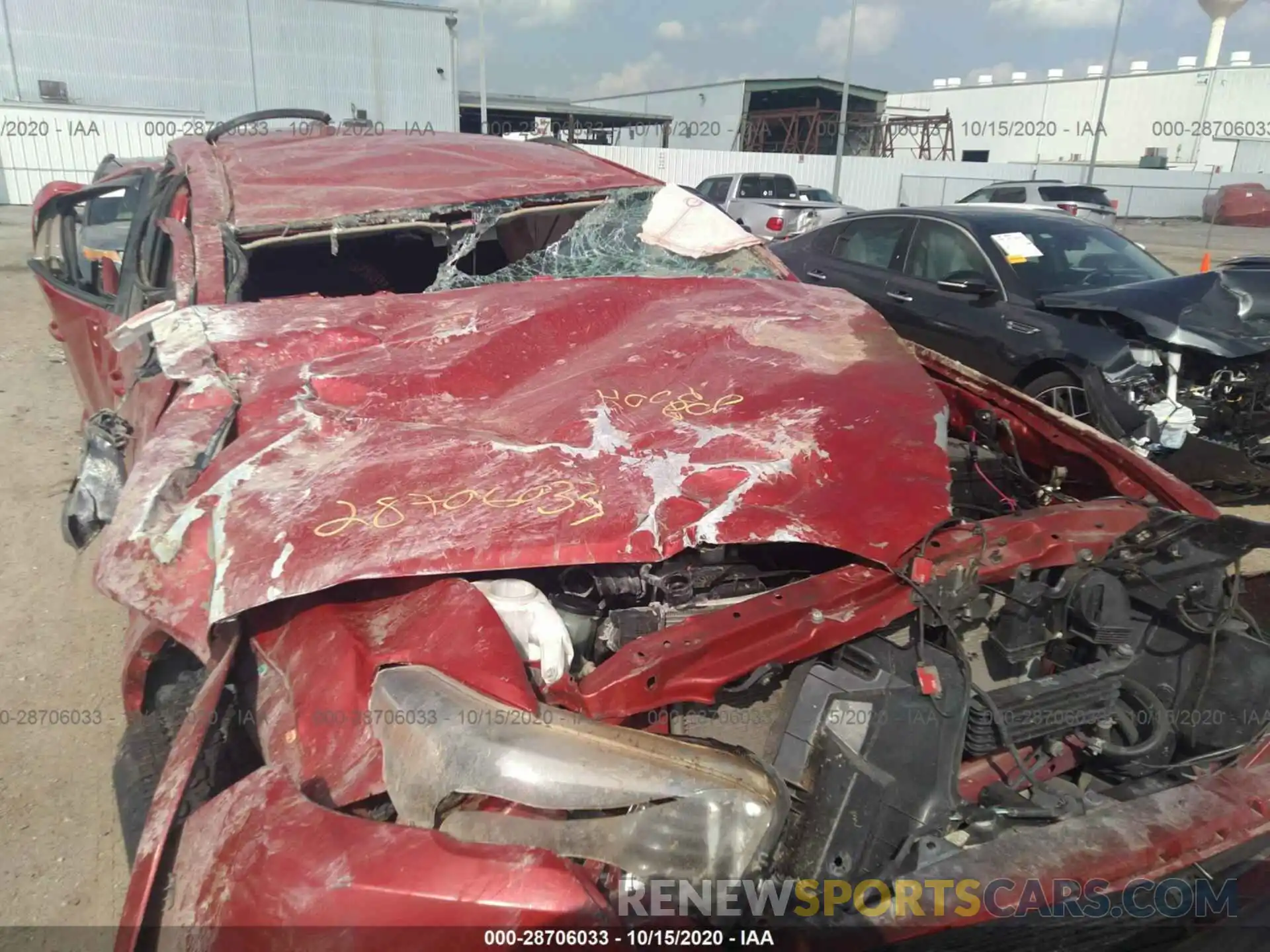 10 Photograph of a damaged car 5TFCZ5AN0KX169536 TOYOTA TACOMA 4WD 2019