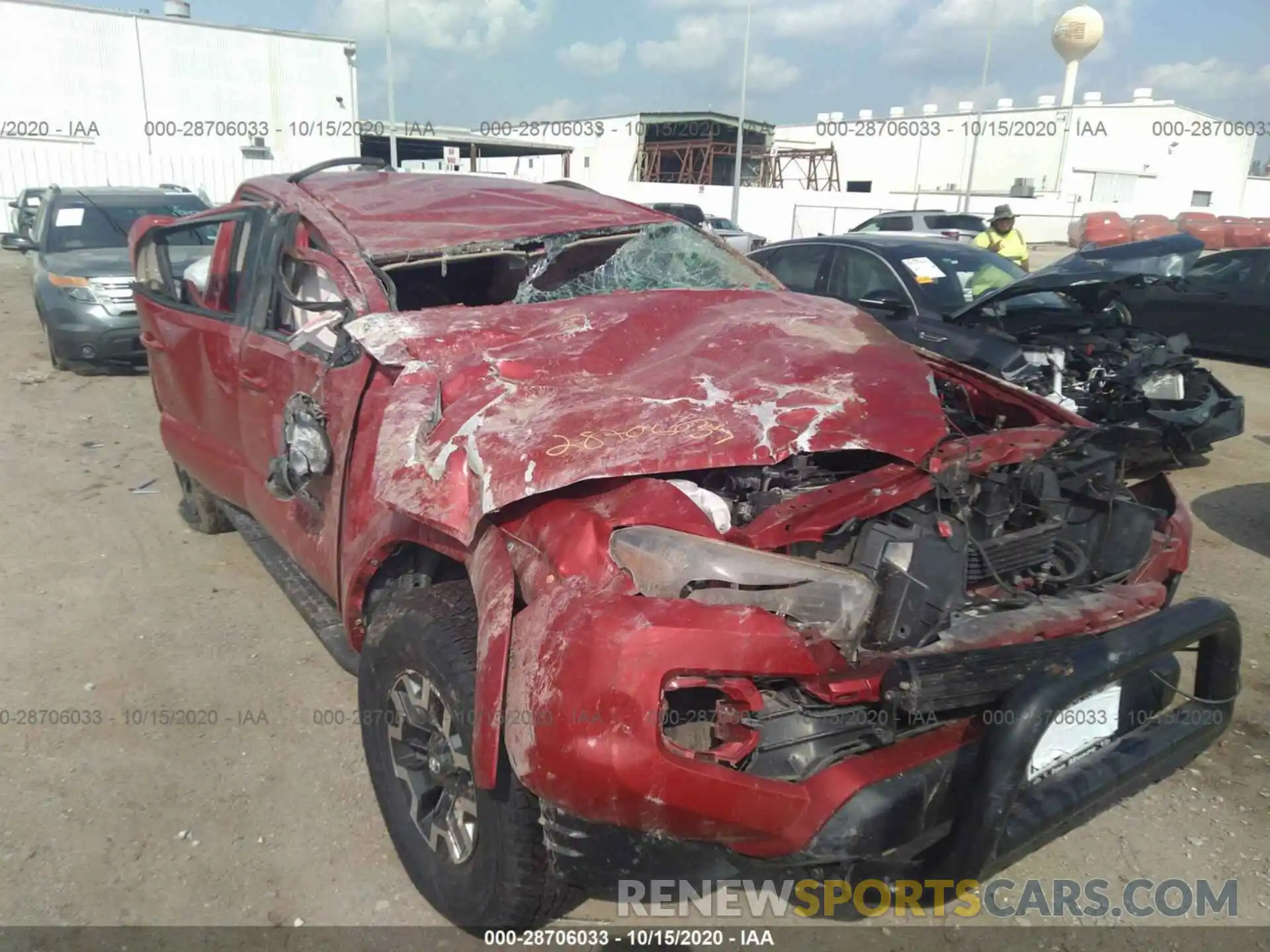 6 Photograph of a damaged car 5TFCZ5AN0KX169536 TOYOTA TACOMA 4WD 2019