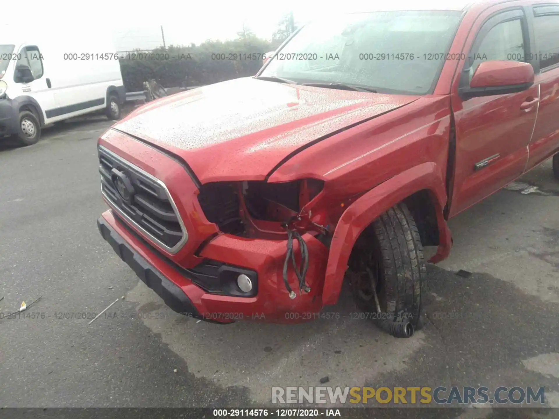 6 Photograph of a damaged car 5TFCZ5AN0KX177278 TOYOTA TACOMA 4WD 2019