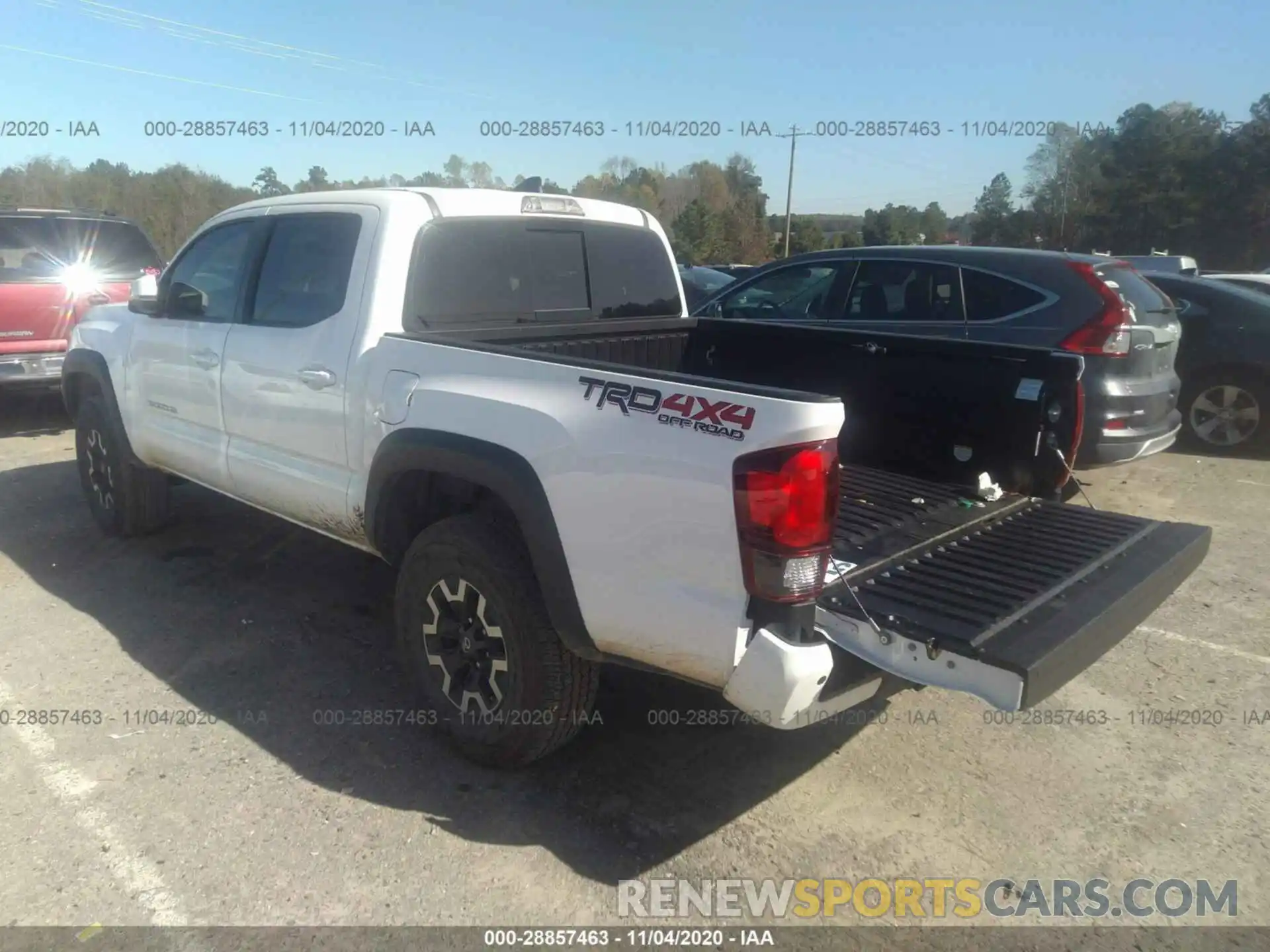 3 Photograph of a damaged car 5TFCZ5AN0KX180388 TOYOTA TACOMA 4WD 2019