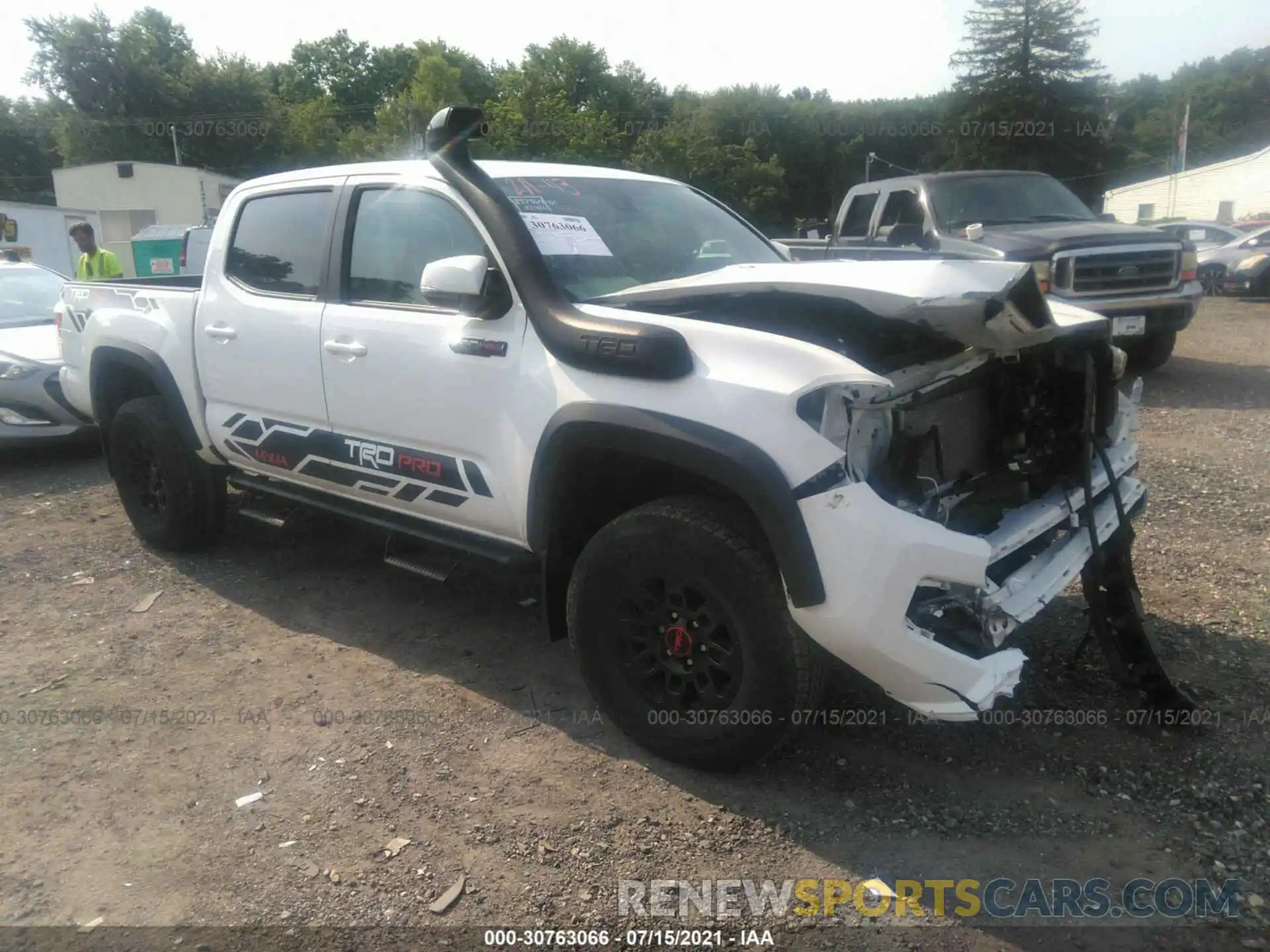 1 Photograph of a damaged car 5TFCZ5AN0KX180990 TOYOTA TACOMA 4WD 2019