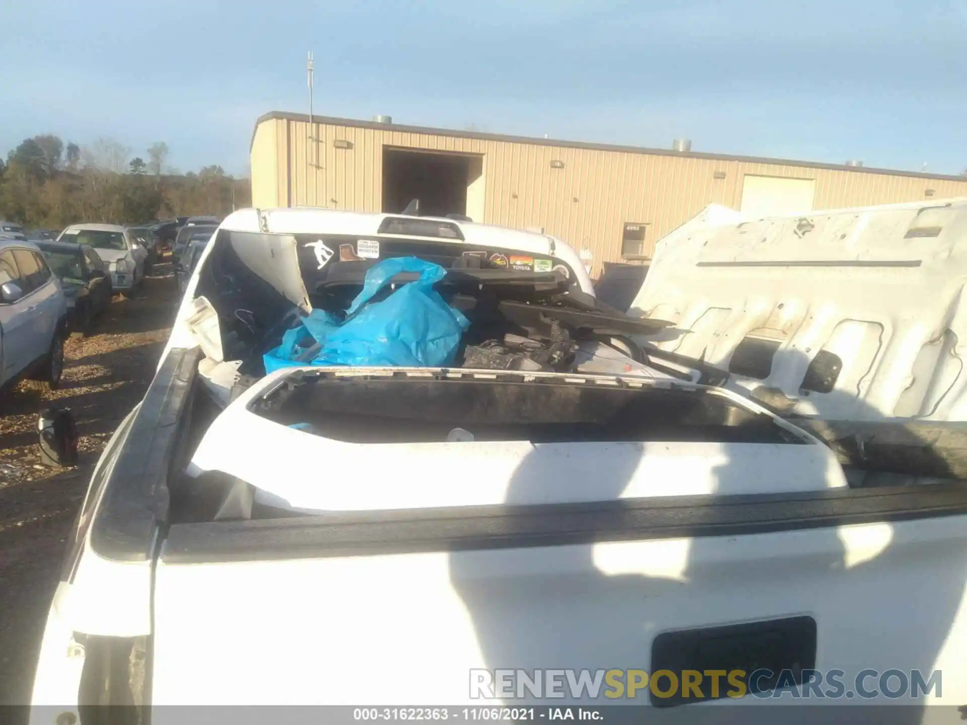 12 Photograph of a damaged car 5TFCZ5AN0KX193304 TOYOTA TACOMA 4WD 2019