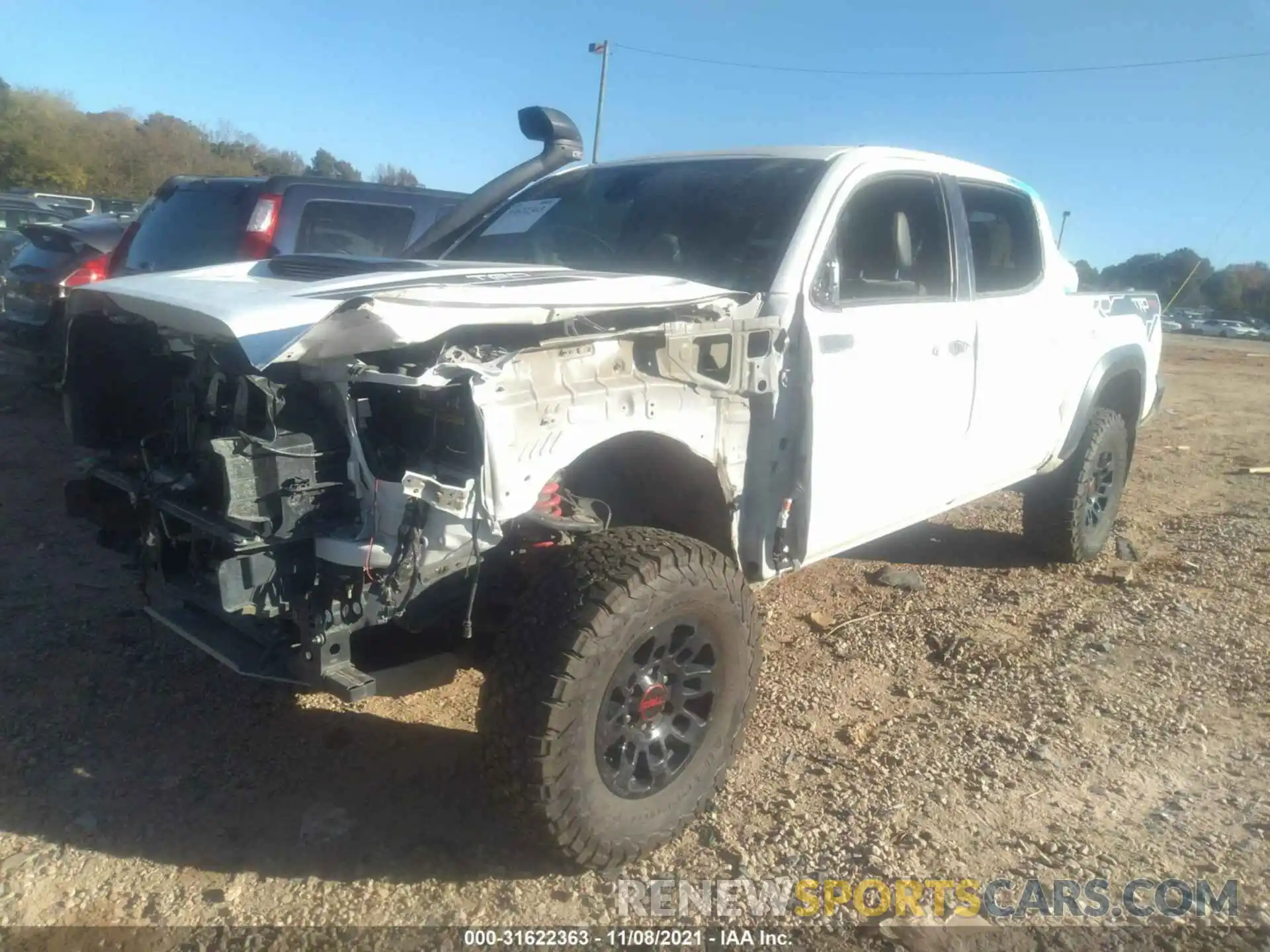 2 Photograph of a damaged car 5TFCZ5AN0KX193304 TOYOTA TACOMA 4WD 2019