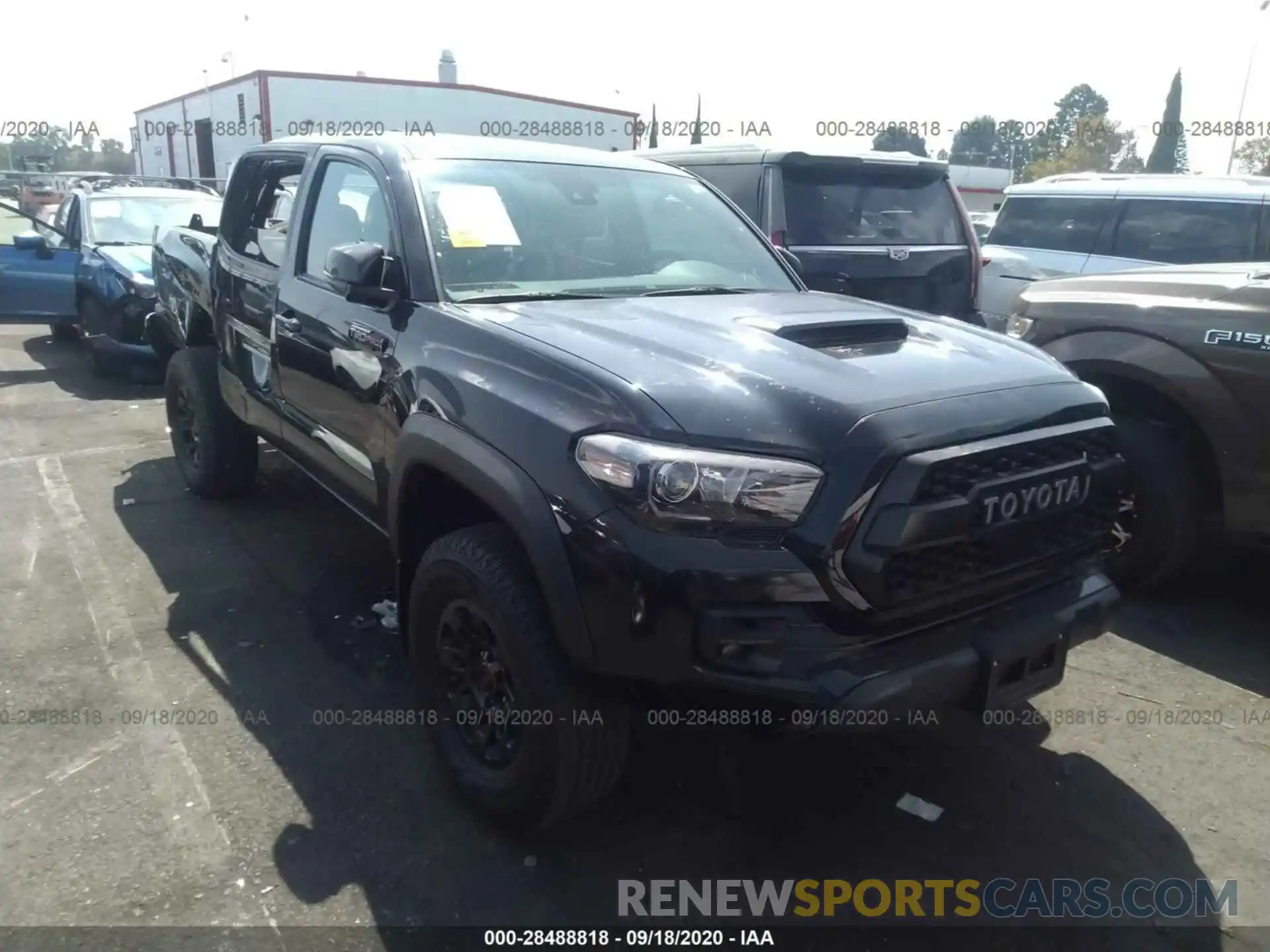 1 Photograph of a damaged car 5TFCZ5AN0KX199717 TOYOTA TACOMA 4WD 2019