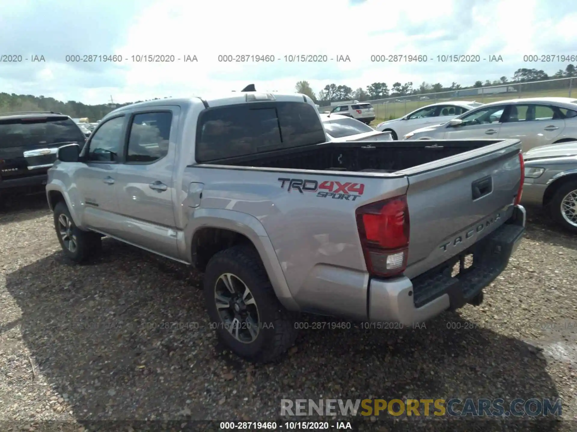 3 Photograph of a damaged car 5TFCZ5AN0KX210747 TOYOTA TACOMA 4WD 2019