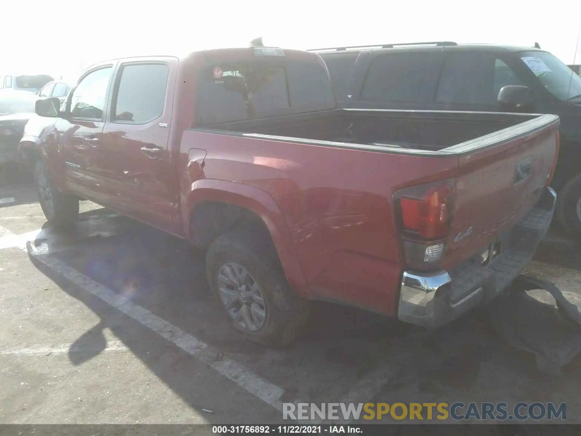 3 Photograph of a damaged car 5TFCZ5AN1KX171117 TOYOTA TACOMA 4WD 2019