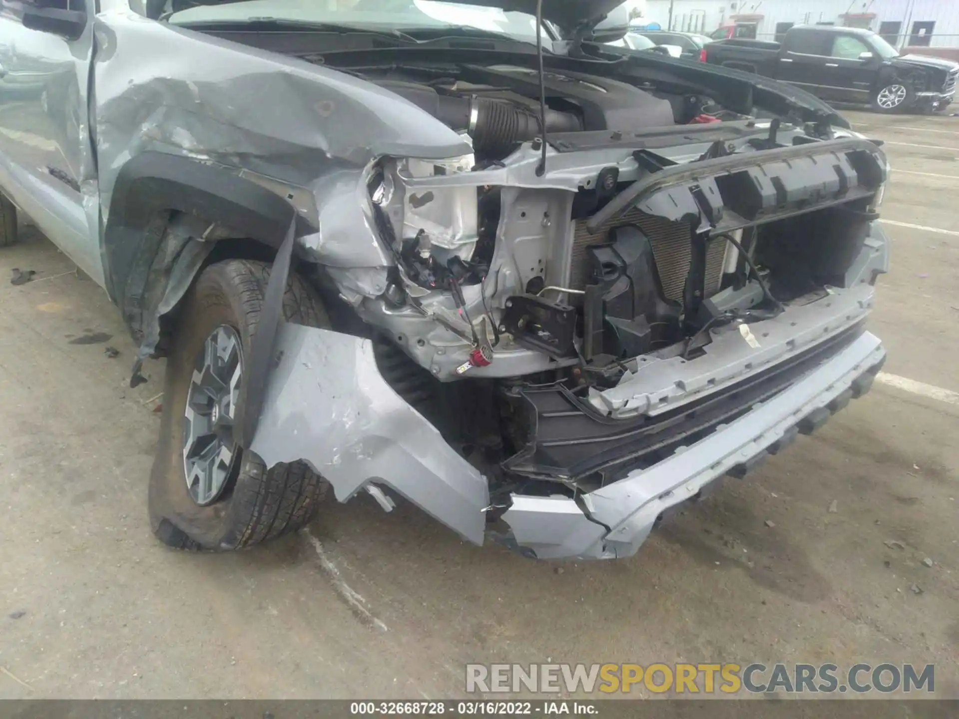 6 Photograph of a damaged car 5TFCZ5AN1KX171506 TOYOTA TACOMA 4WD 2019