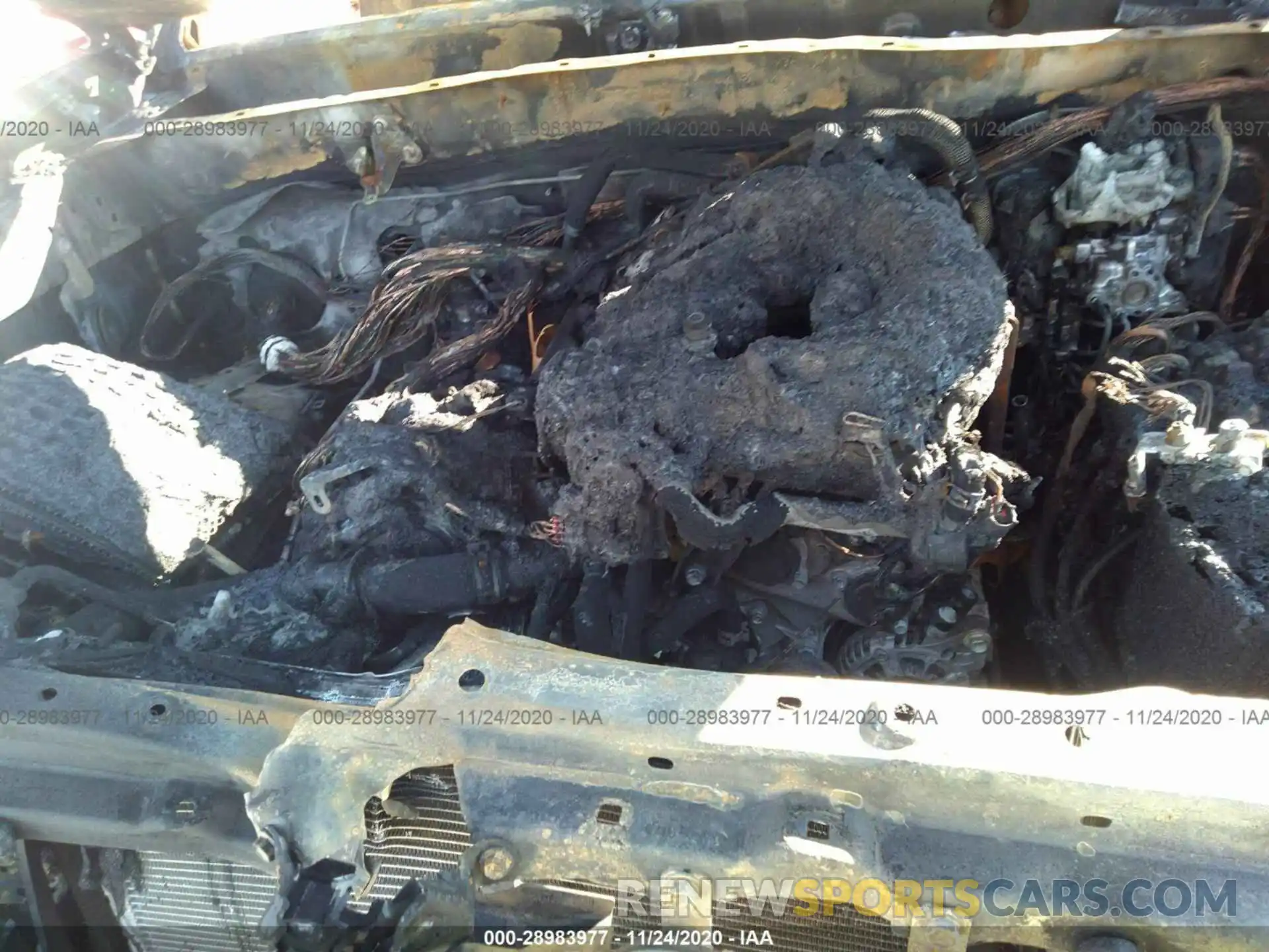 10 Photograph of a damaged car 5TFCZ5AN1KX210773 TOYOTA TACOMA 4WD 2019