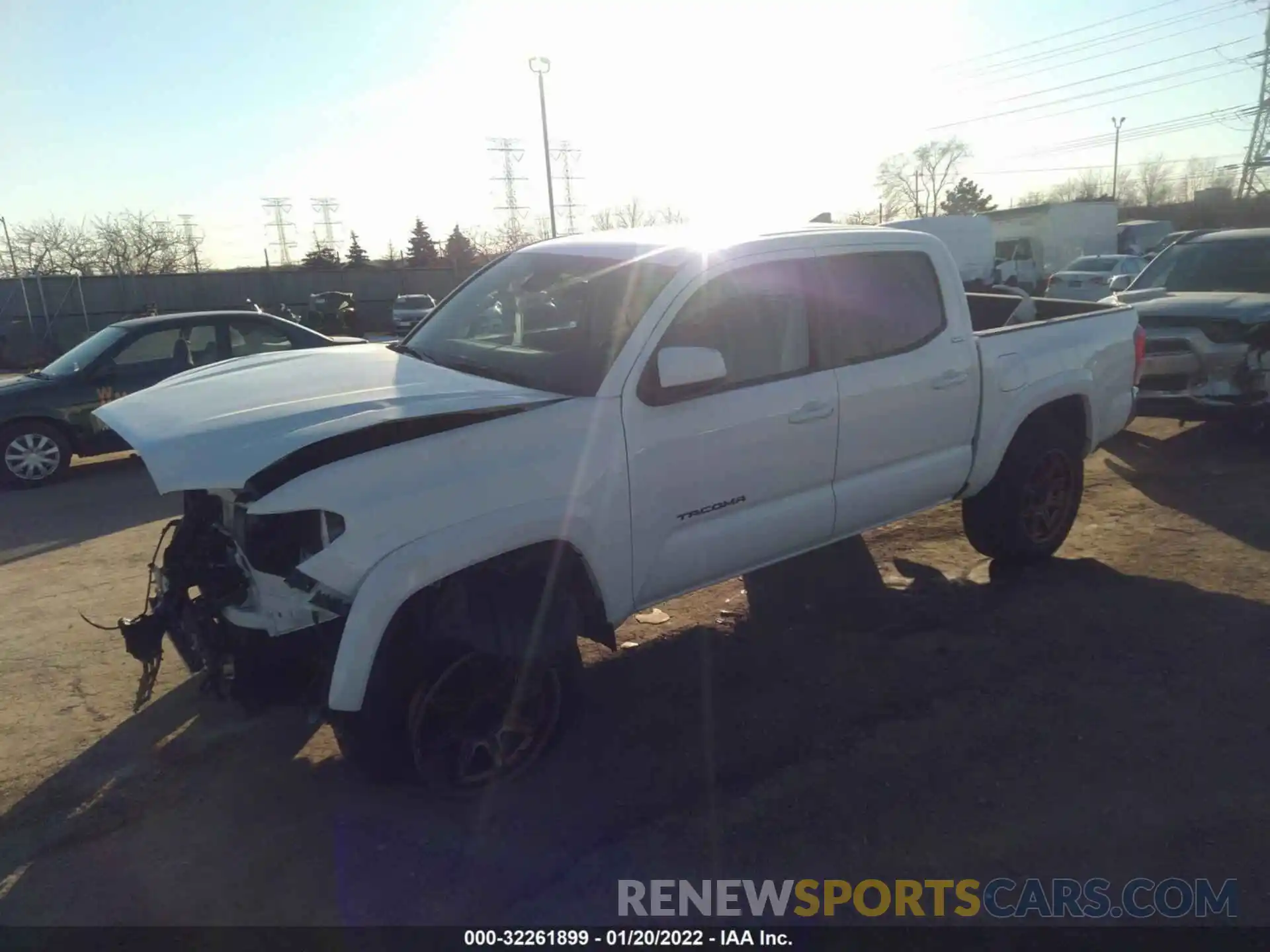 2 Photograph of a damaged car 5TFCZ5AN2KX184605 TOYOTA TACOMA 4WD 2019