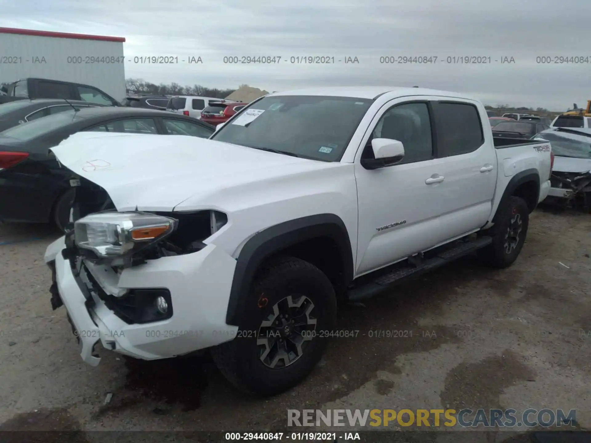 2 Photograph of a damaged car 5TFCZ5AN2KX186452 TOYOTA TACOMA 4WD 2019