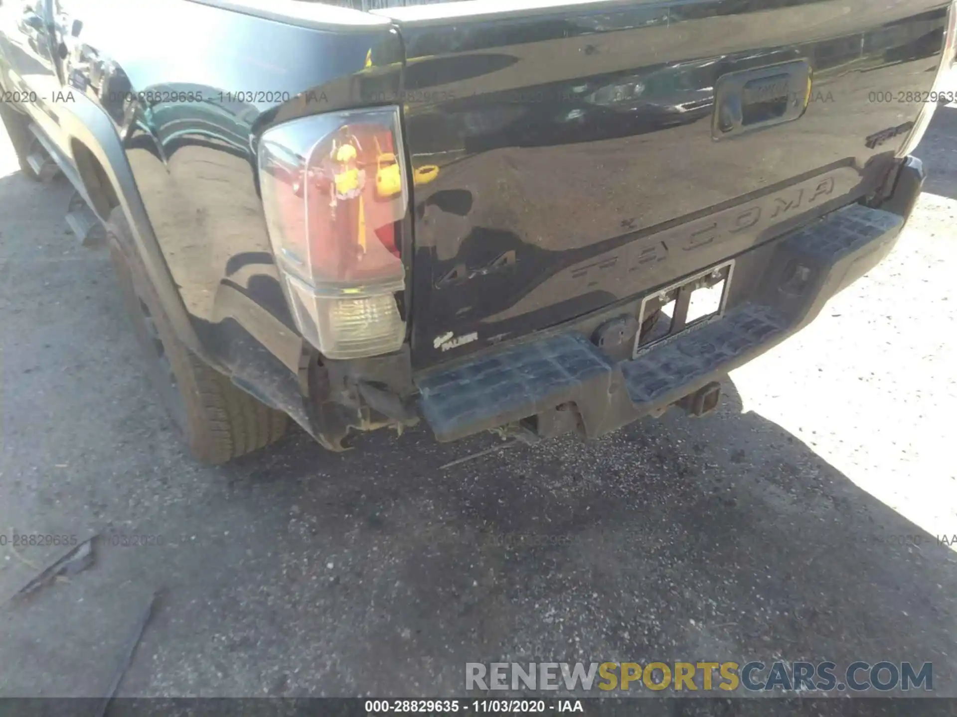 6 Photograph of a damaged car 5TFCZ5AN2KX189156 TOYOTA TACOMA 4WD 2019