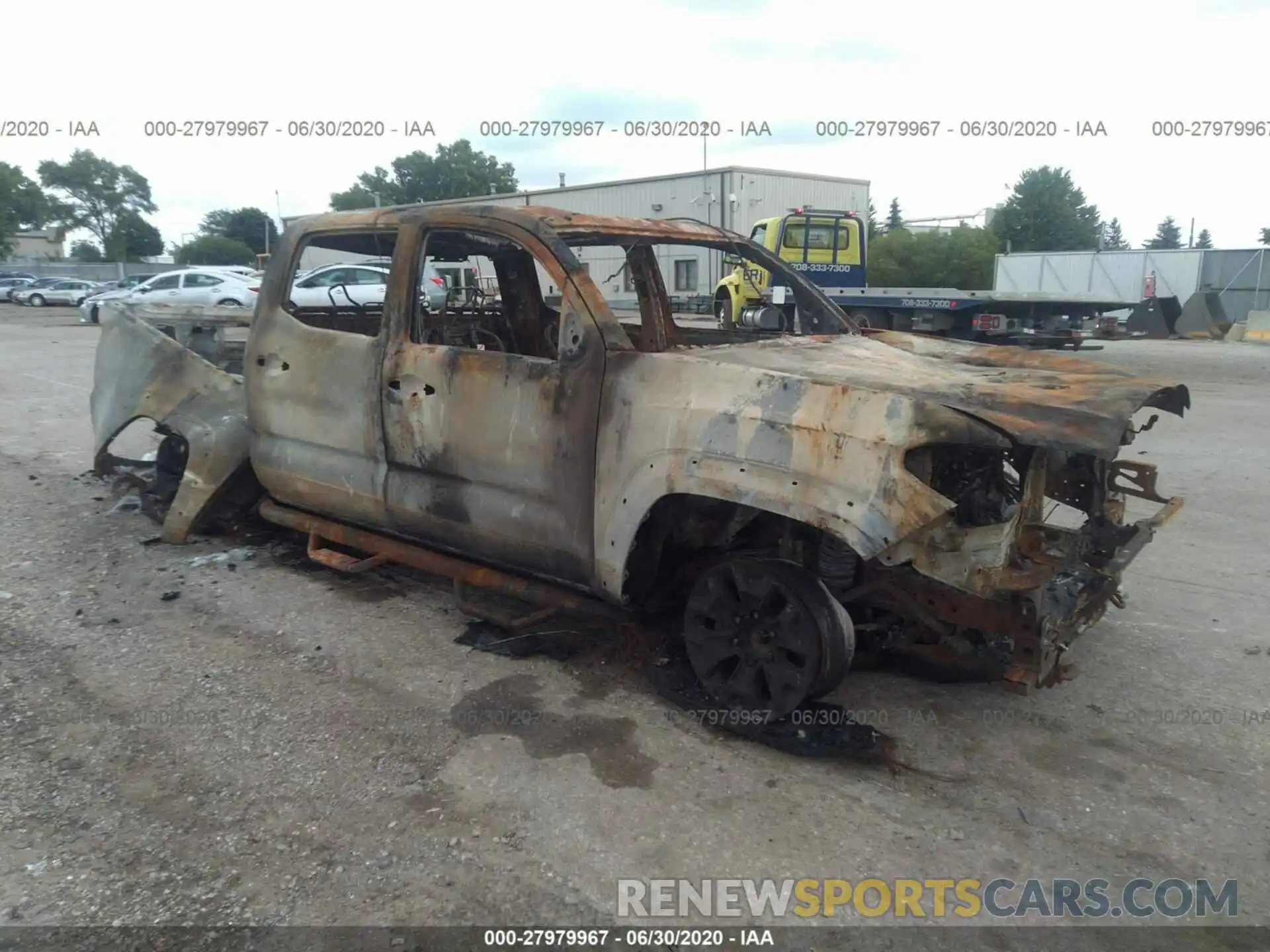 1 Photograph of a damaged car 5TFCZ5AN2KX194616 TOYOTA TACOMA 4WD 2019