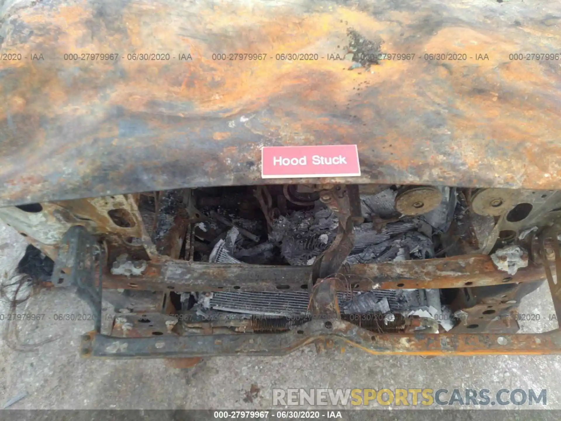 10 Photograph of a damaged car 5TFCZ5AN2KX194616 TOYOTA TACOMA 4WD 2019