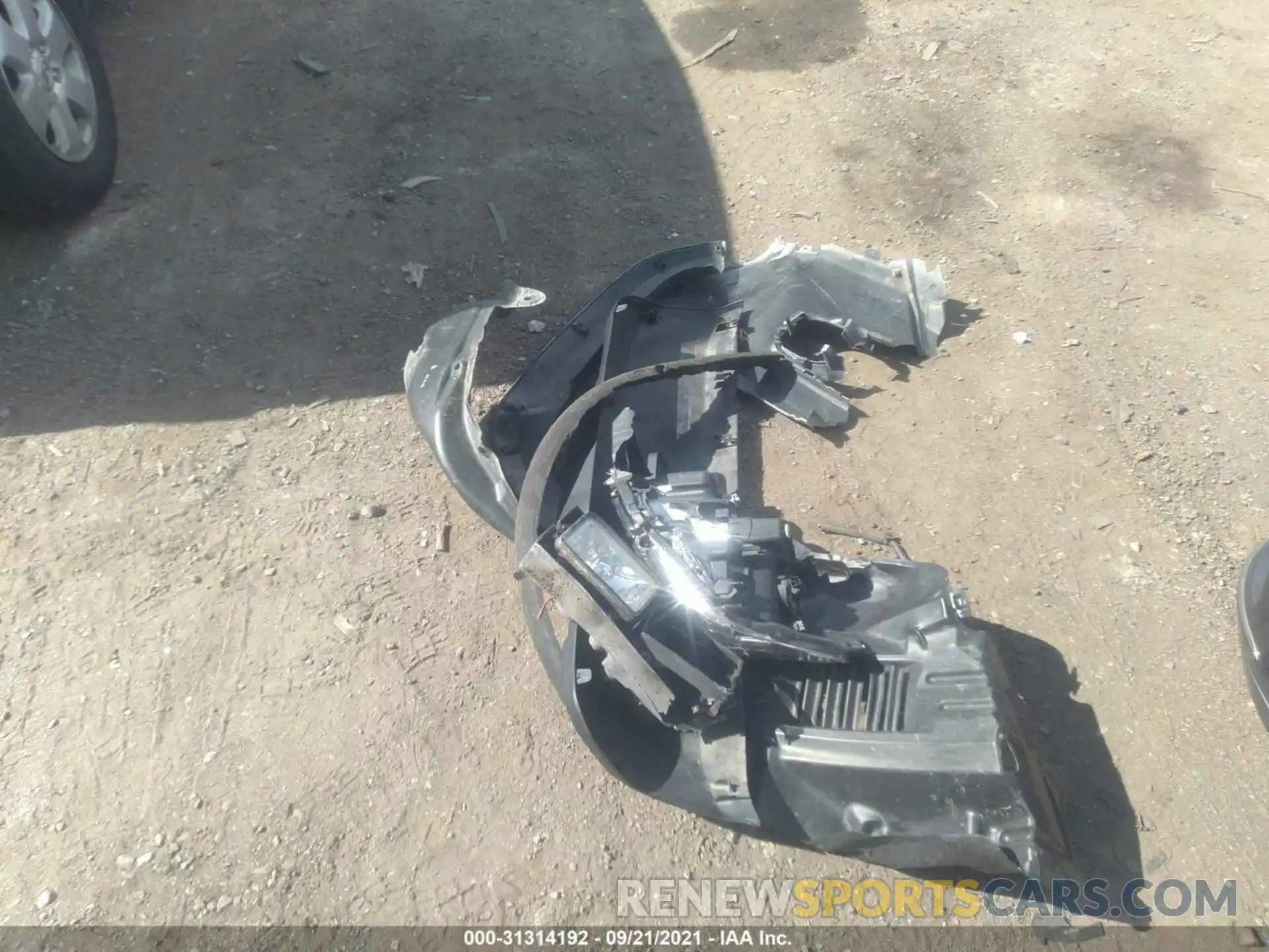 12 Photograph of a damaged car 5TFCZ5AN2KX195412 TOYOTA TACOMA 4WD 2019