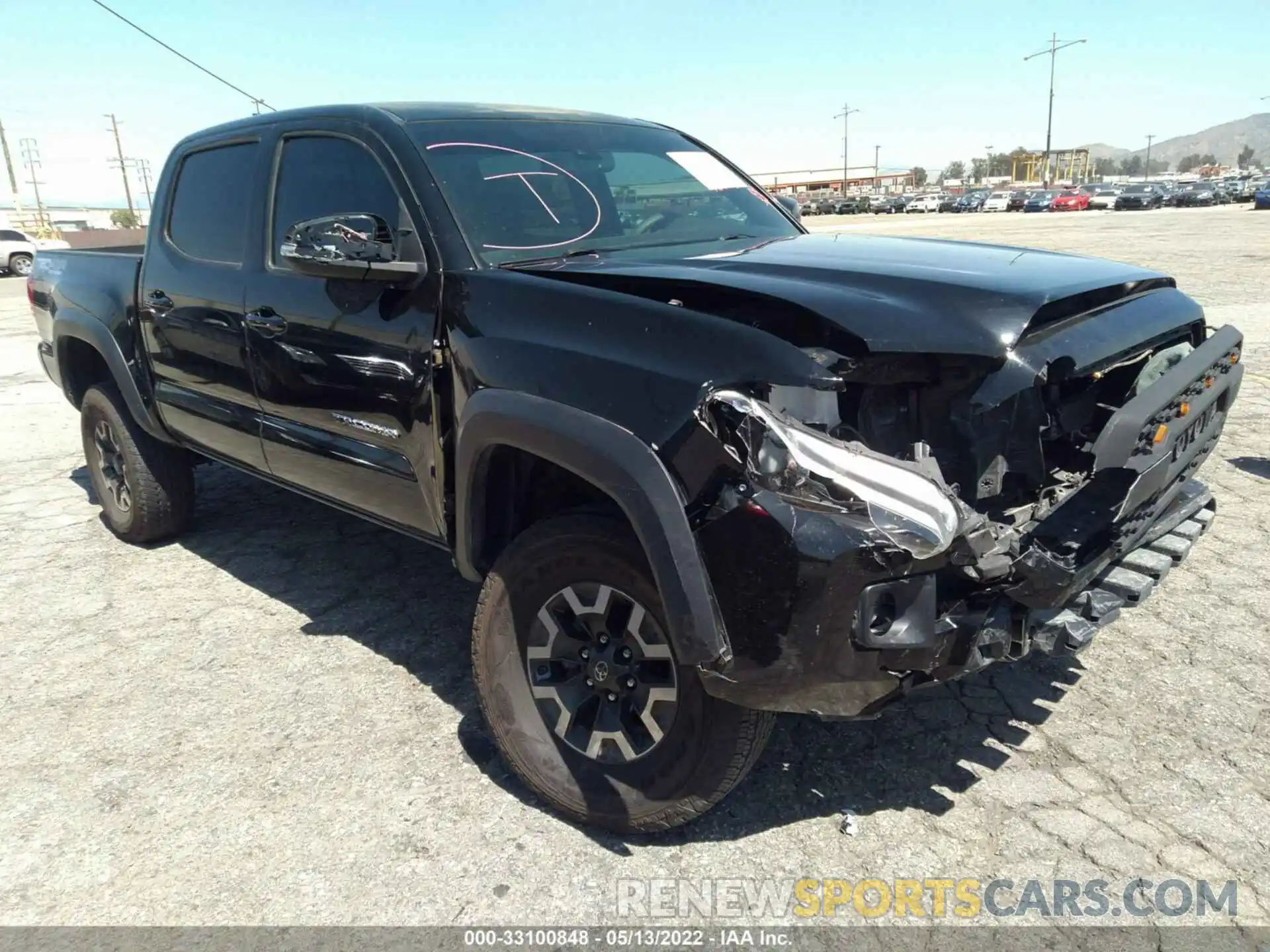 1 Photograph of a damaged car 5TFCZ5AN2KX196950 TOYOTA TACOMA 4WD 2019