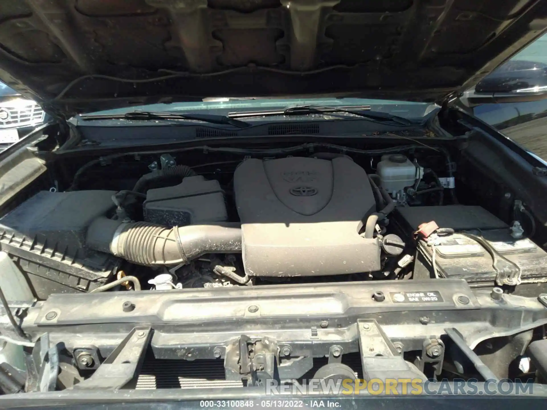 10 Photograph of a damaged car 5TFCZ5AN2KX196950 TOYOTA TACOMA 4WD 2019