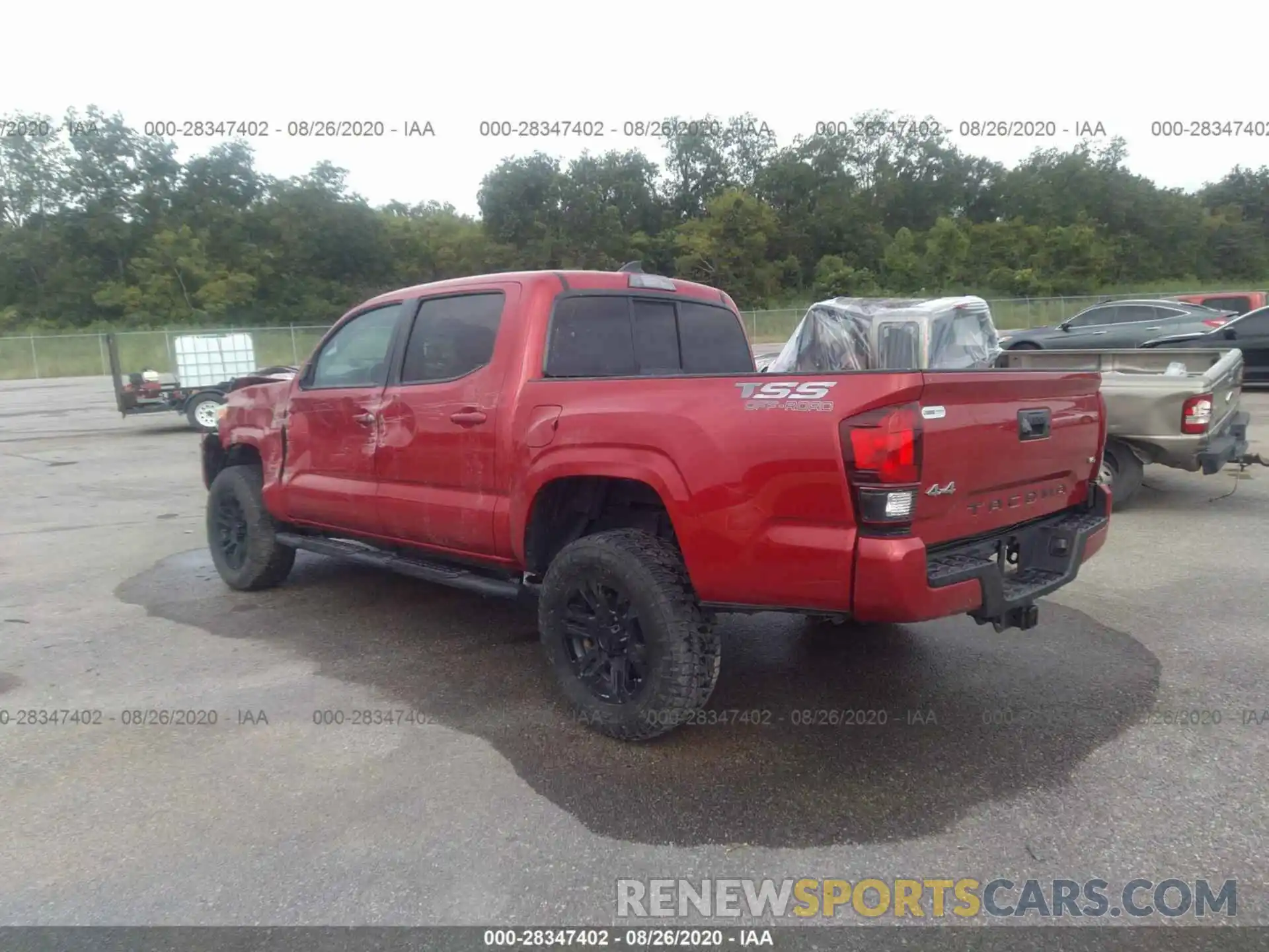 3 Фотография поврежденного автомобиля 5TFCZ5AN2KX200897 TOYOTA TACOMA 4WD 2019