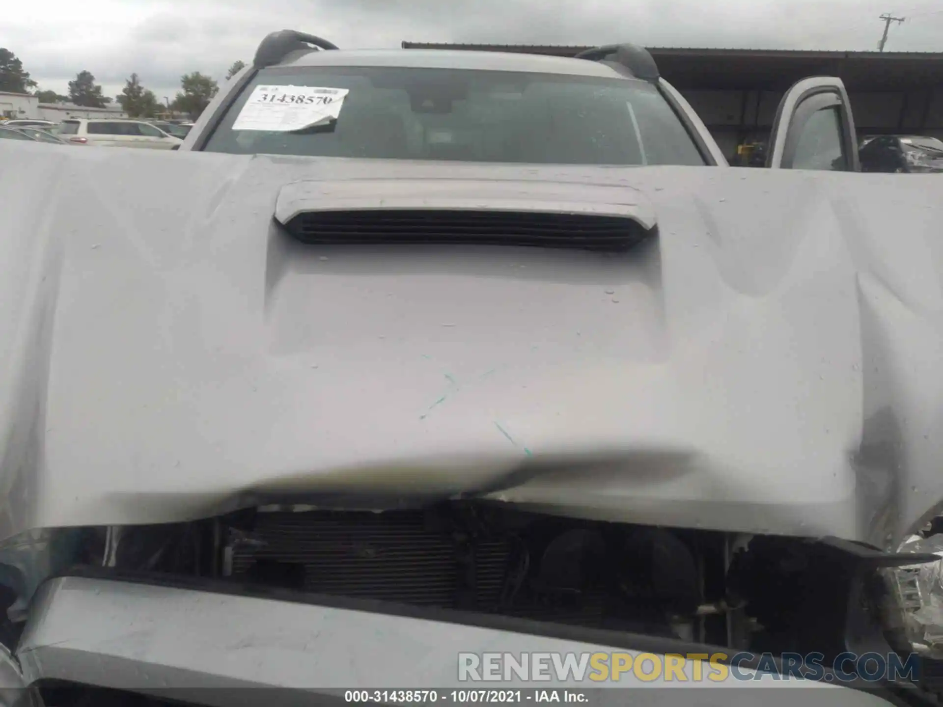 10 Photograph of a damaged car 5TFCZ5AN2KX208112 TOYOTA TACOMA 4WD 2019