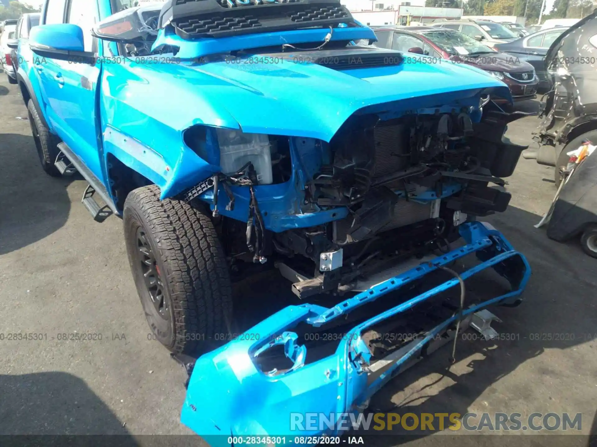 6 Photograph of a damaged car 5TFCZ5AN3KX168963 TOYOTA TACOMA 4WD 2019