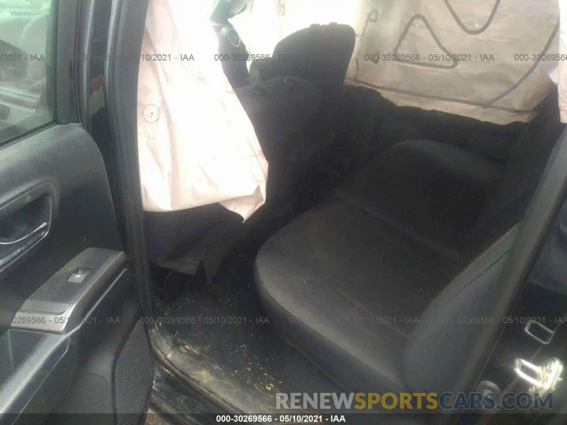 8 Photograph of a damaged car 5TFCZ5AN3KX182409 TOYOTA TACOMA 4WD 2019