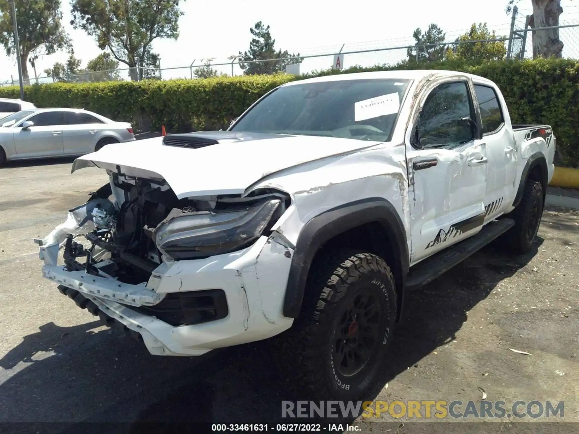 2 Photograph of a damaged car 5TFCZ5AN3KX190803 TOYOTA TACOMA 4WD 2019