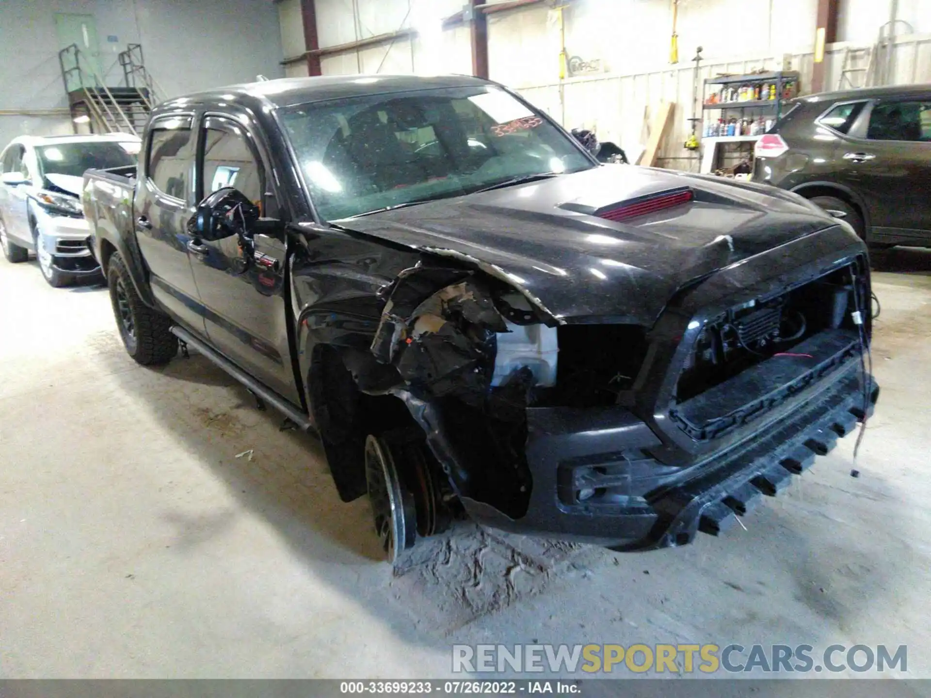 1 Photograph of a damaged car 5TFCZ5AN3KX193779 TOYOTA TACOMA 4WD 2019