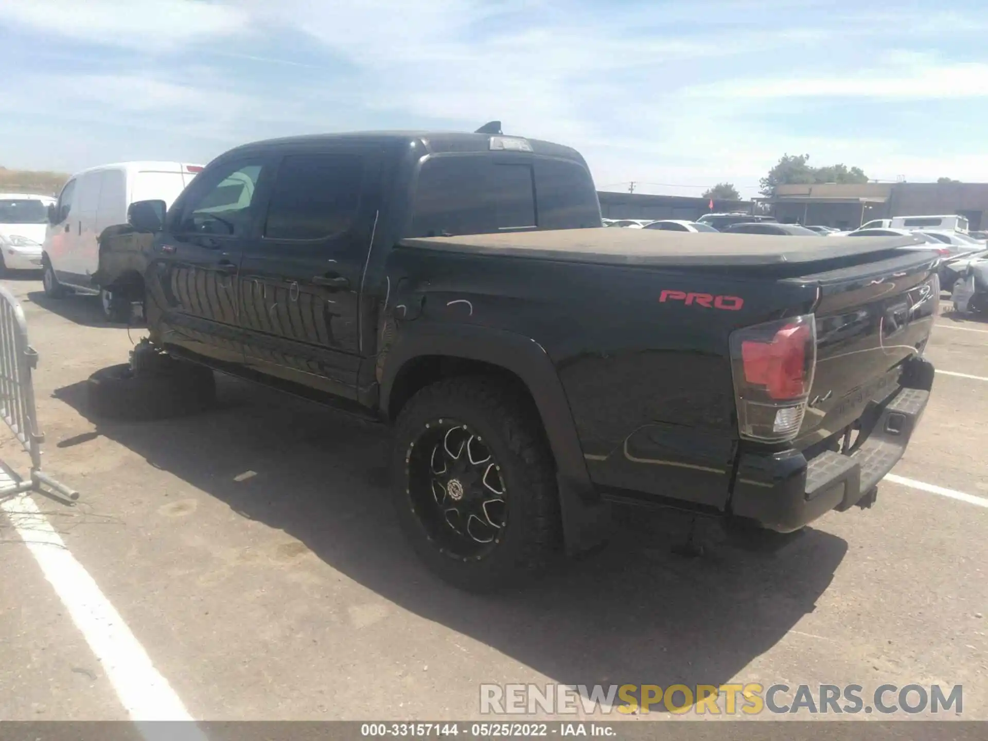 3 Photograph of a damaged car 5TFCZ5AN3KX200343 TOYOTA TACOMA 4WD 2019