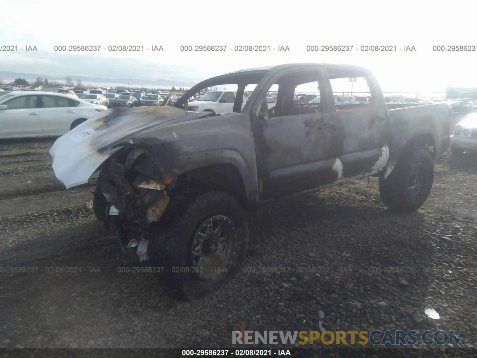 2 Photograph of a damaged car 5TFCZ5AN3KX201198 TOYOTA TACOMA 4WD 2019