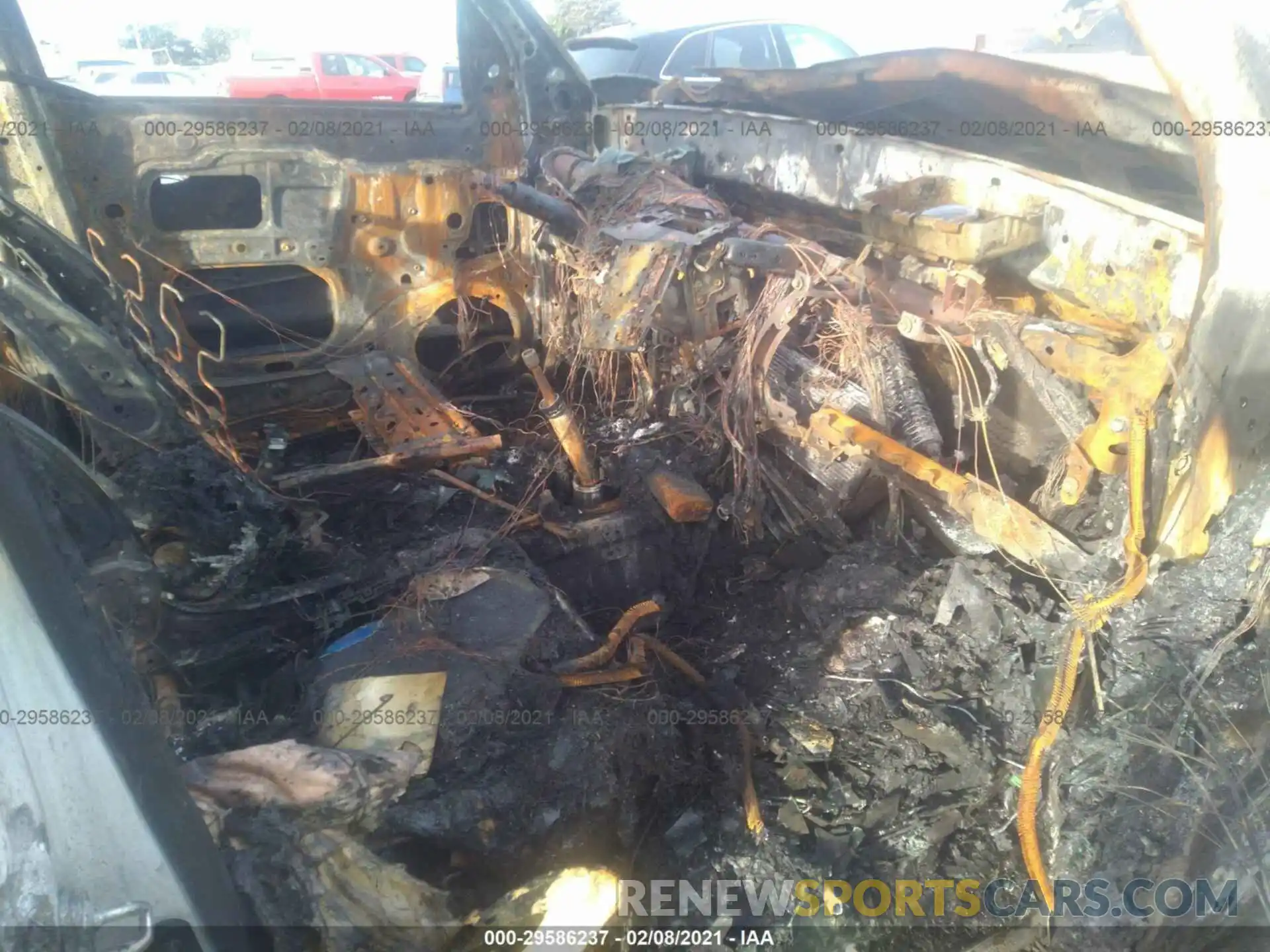 5 Photograph of a damaged car 5TFCZ5AN3KX201198 TOYOTA TACOMA 4WD 2019