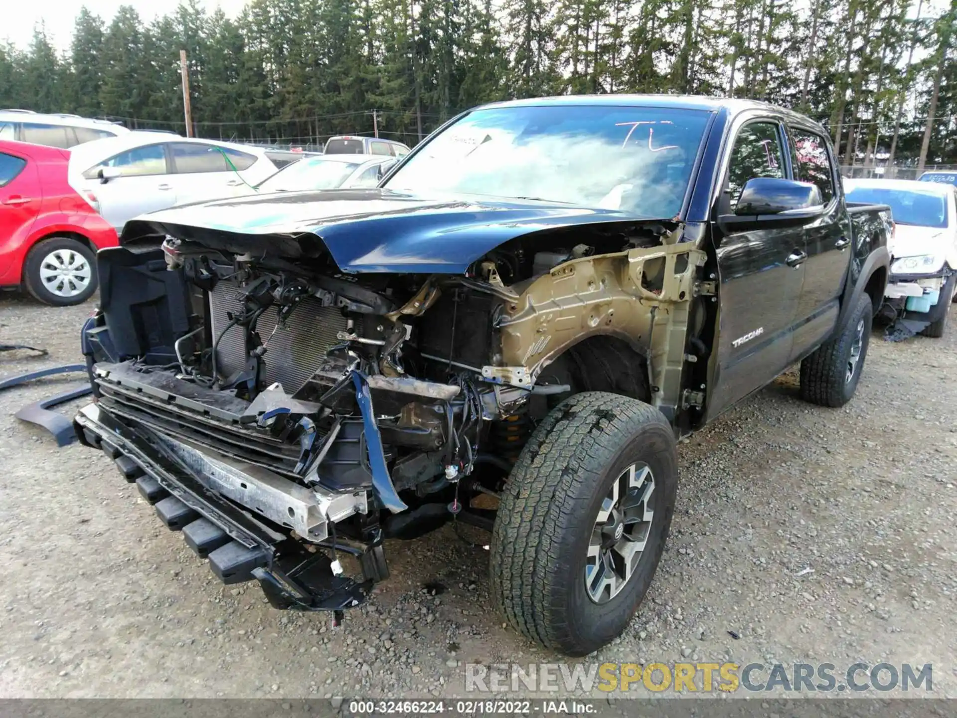 2 Photograph of a damaged car 5TFCZ5AN3KX201346 TOYOTA TACOMA 4WD 2019