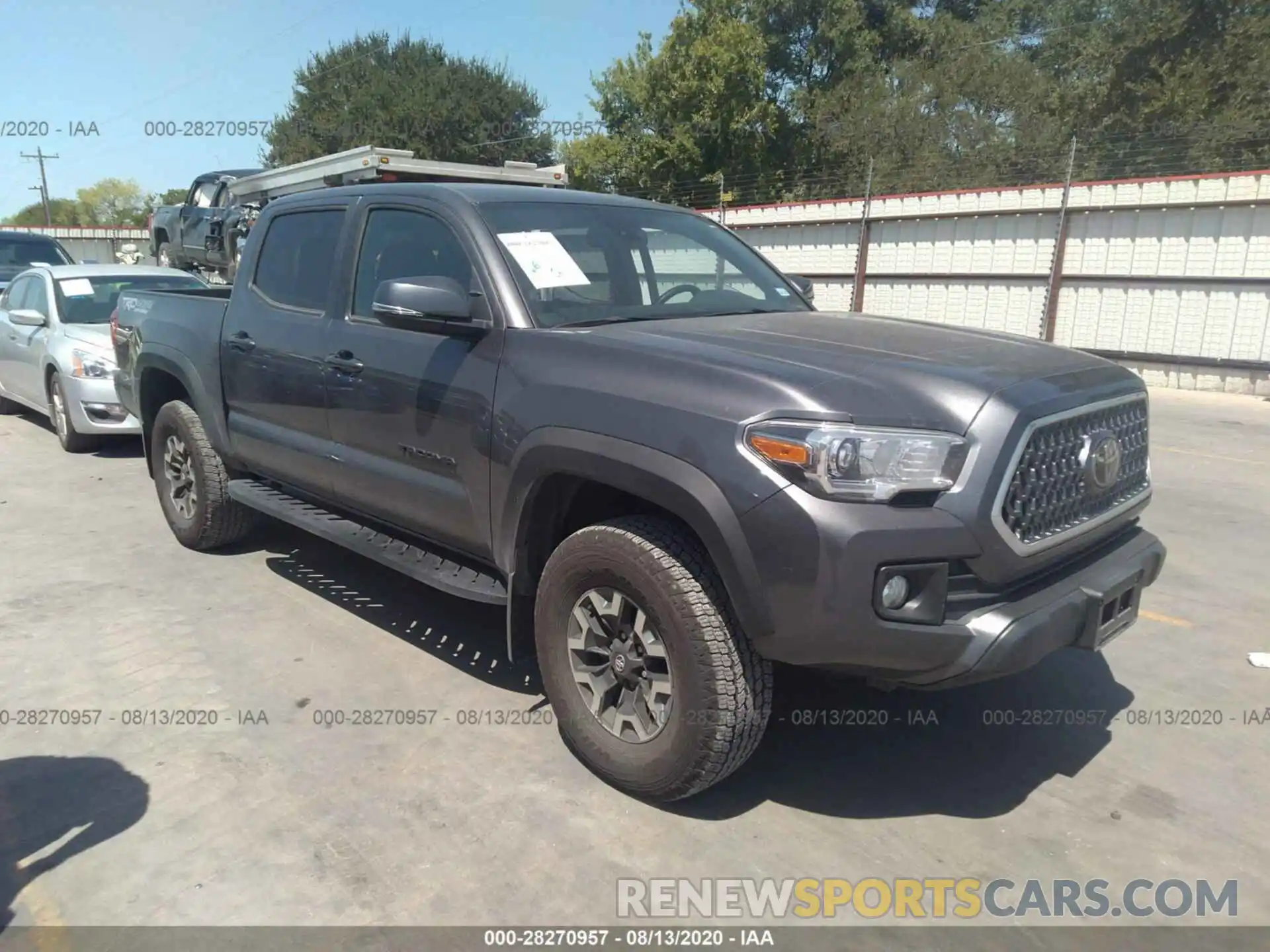 1 Photograph of a damaged car 5TFCZ5AN3KX202741 TOYOTA TACOMA 4WD 2019