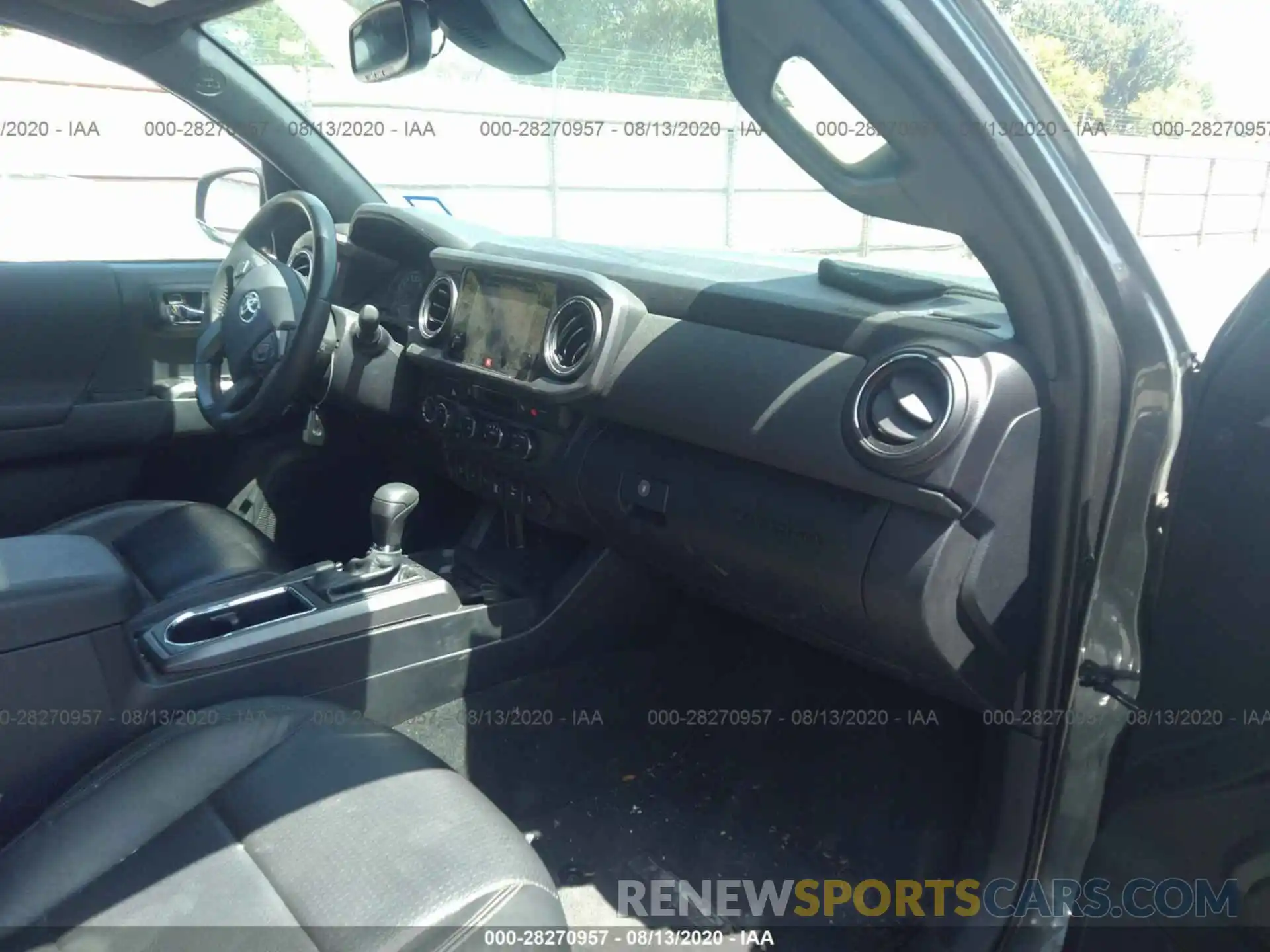 5 Photograph of a damaged car 5TFCZ5AN3KX202741 TOYOTA TACOMA 4WD 2019