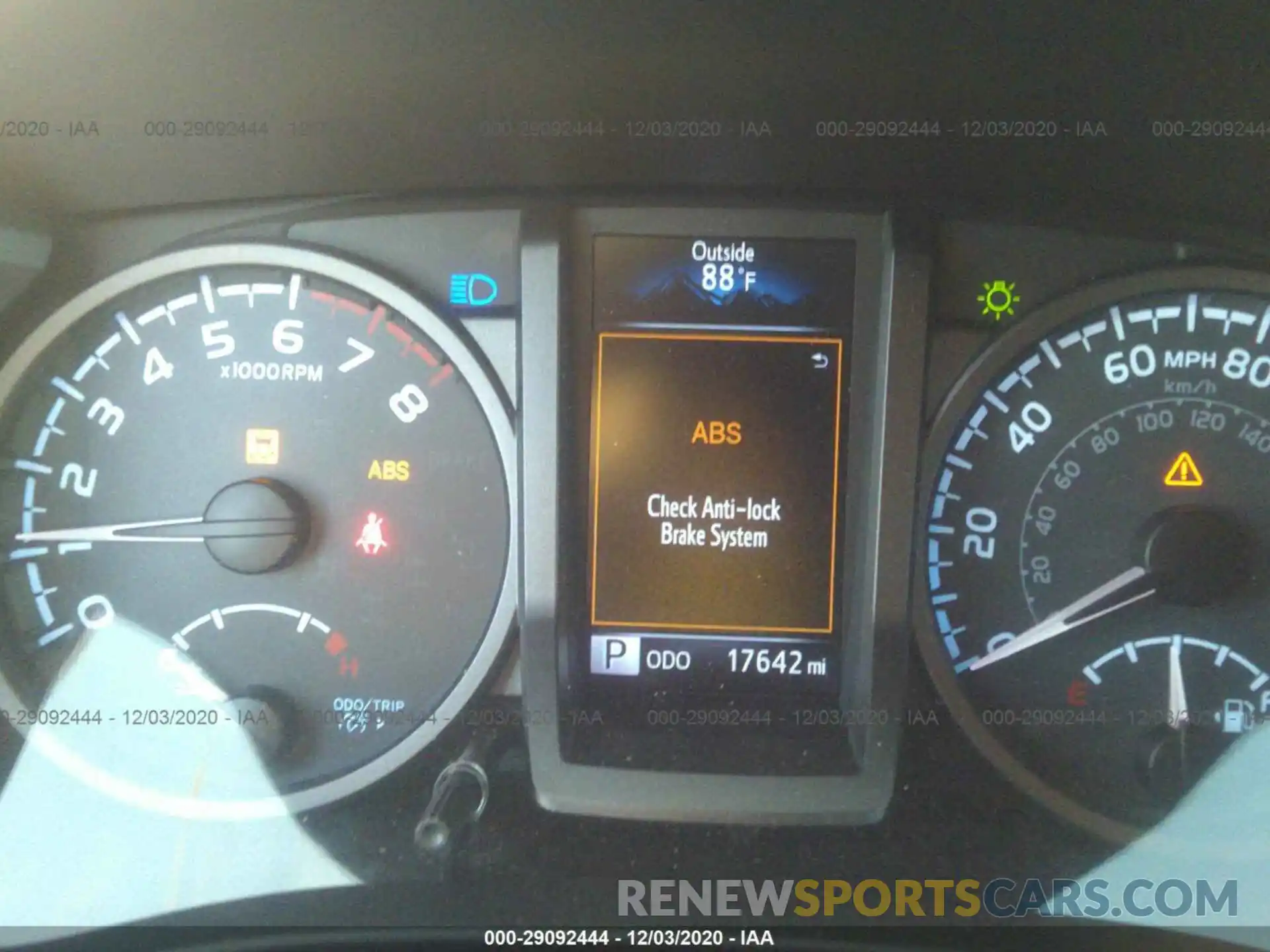 7 Photograph of a damaged car 5TFCZ5AN3KX207728 TOYOTA TACOMA 4WD 2019