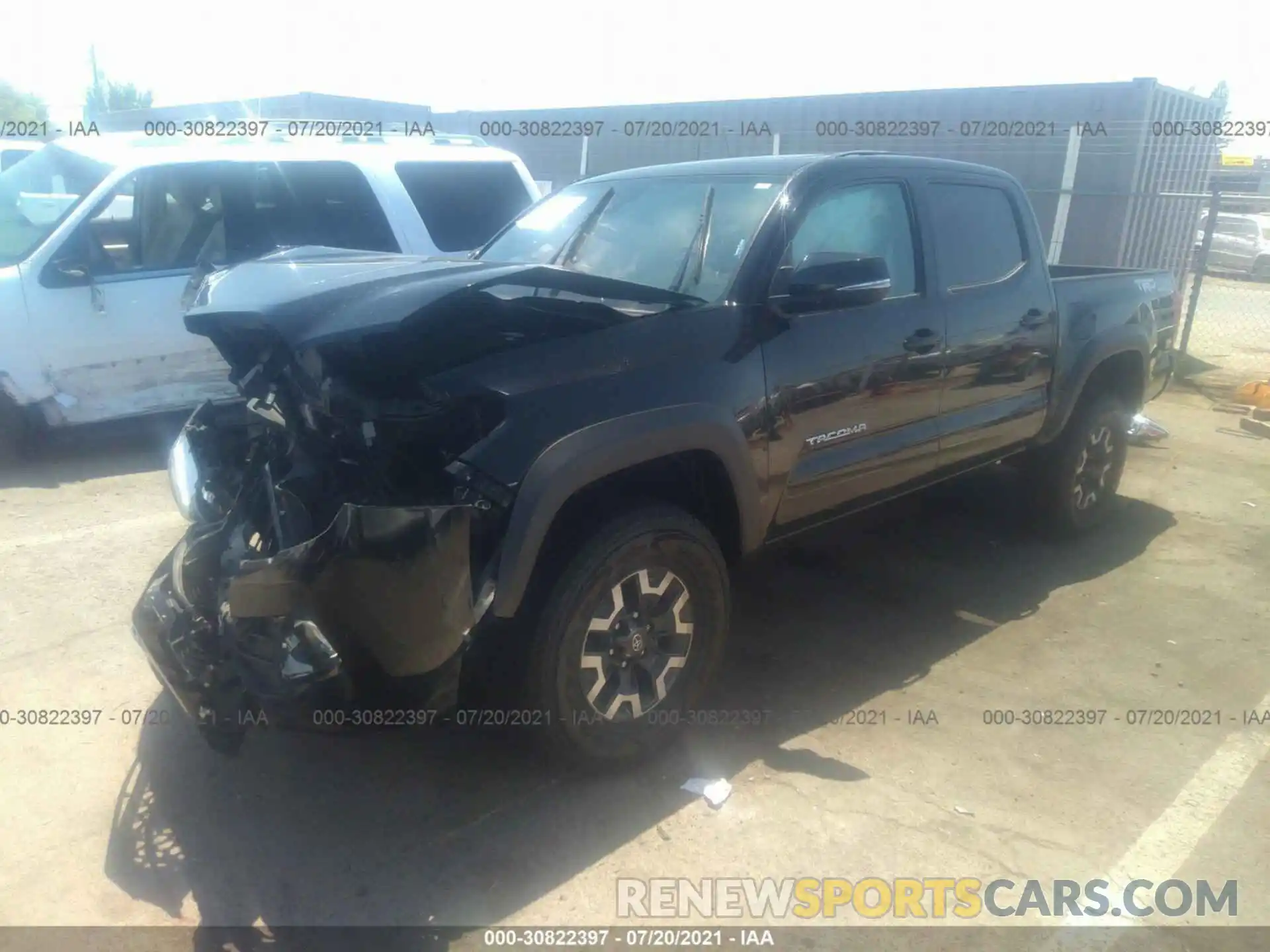 2 Photograph of a damaged car 5TFCZ5AN3KX208426 TOYOTA TACOMA 4WD 2019