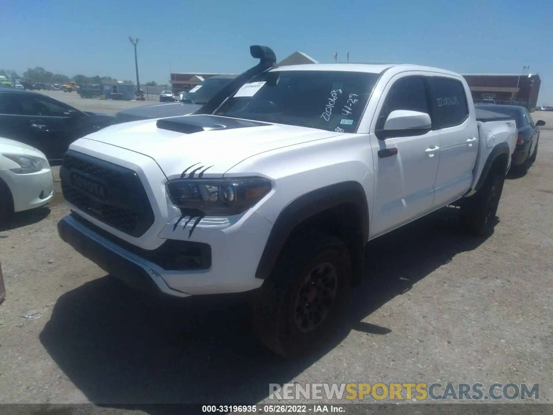 2 Photograph of a damaged car 5TFCZ5AN4KX167658 TOYOTA TACOMA 4WD 2019