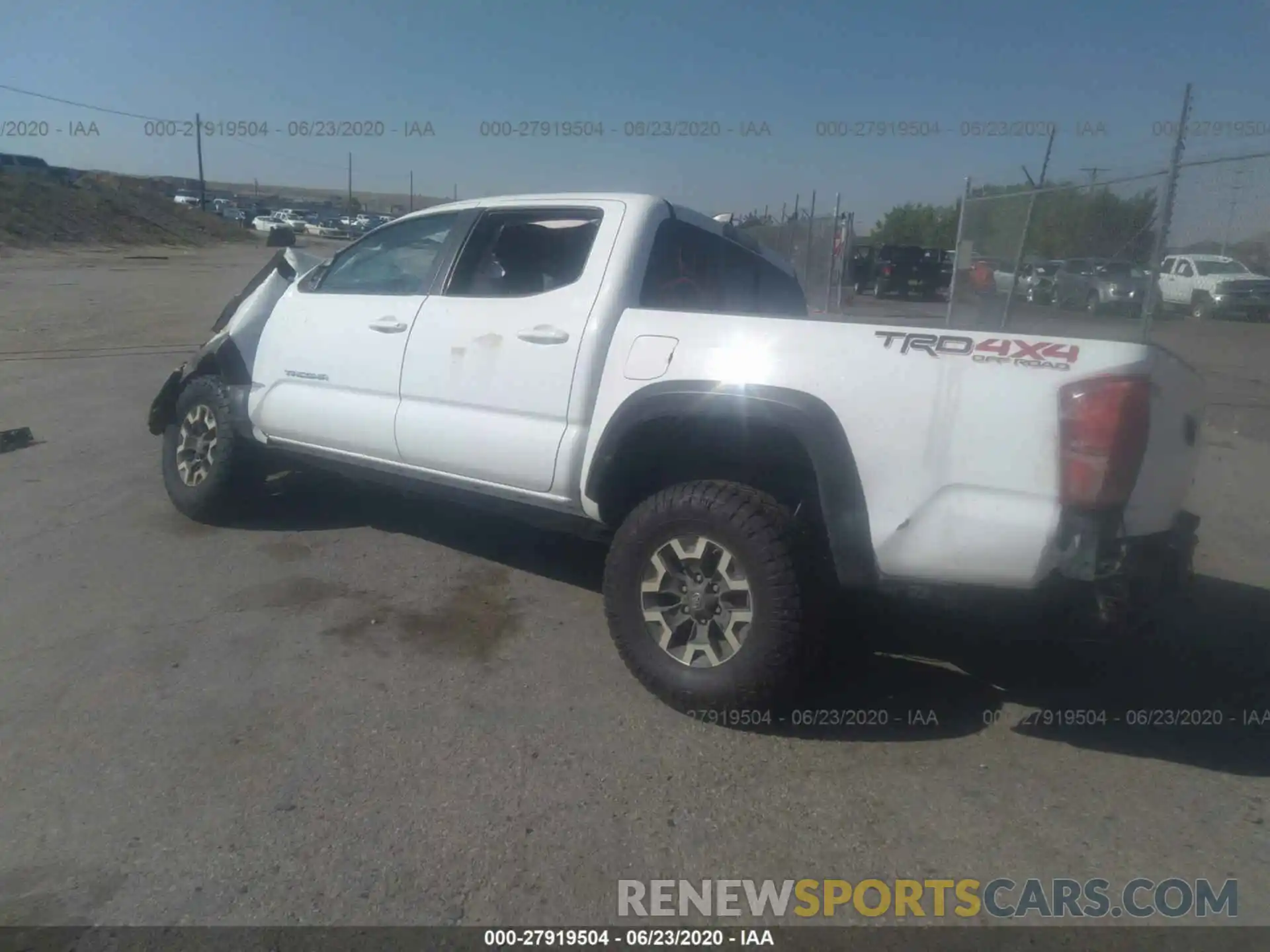 3 Photograph of a damaged car 5TFCZ5AN4KX174125 TOYOTA TACOMA 4WD 2019