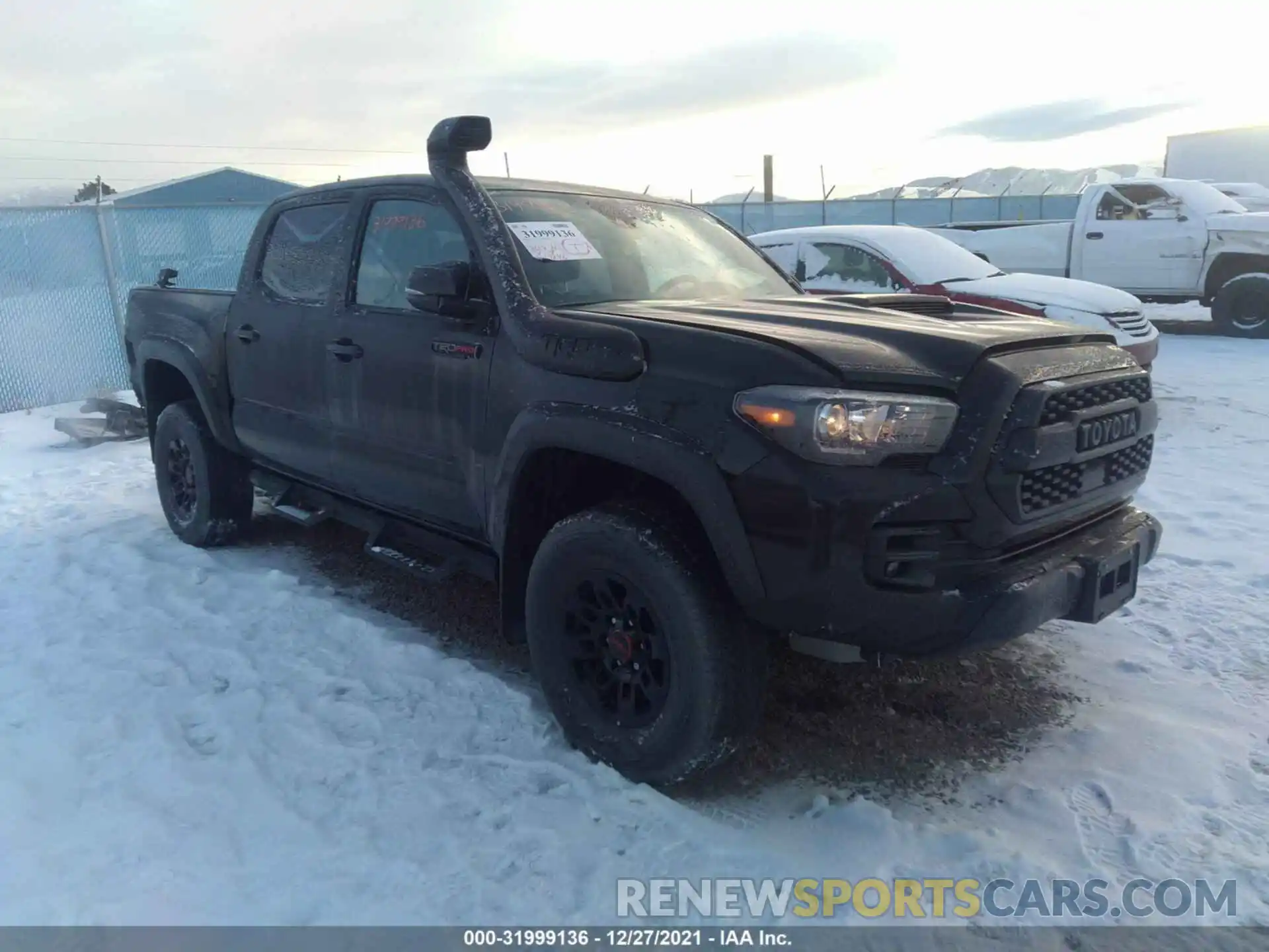 1 Photograph of a damaged car 5TFCZ5AN4KX188283 TOYOTA TACOMA 4WD 2019