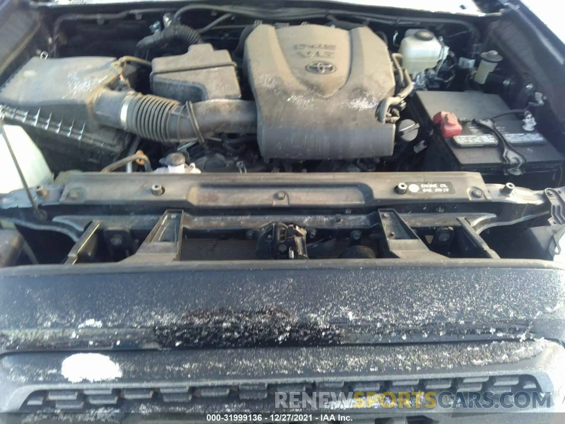 10 Photograph of a damaged car 5TFCZ5AN4KX188283 TOYOTA TACOMA 4WD 2019