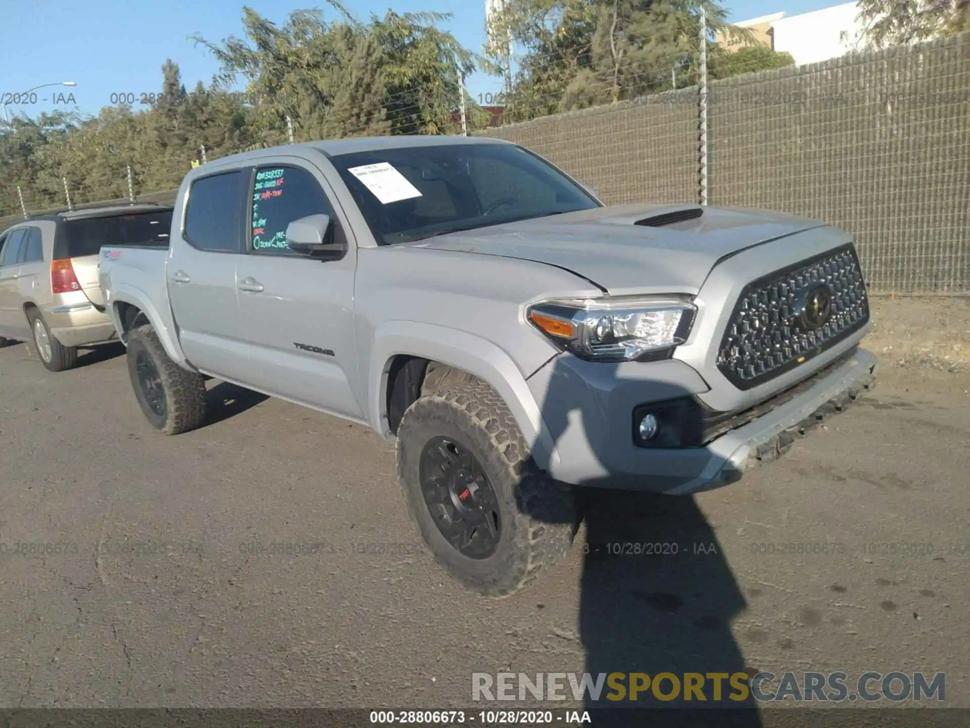 1 Photograph of a damaged car 5TFCZ5AN4KX191247 TOYOTA TACOMA 4WD 2019